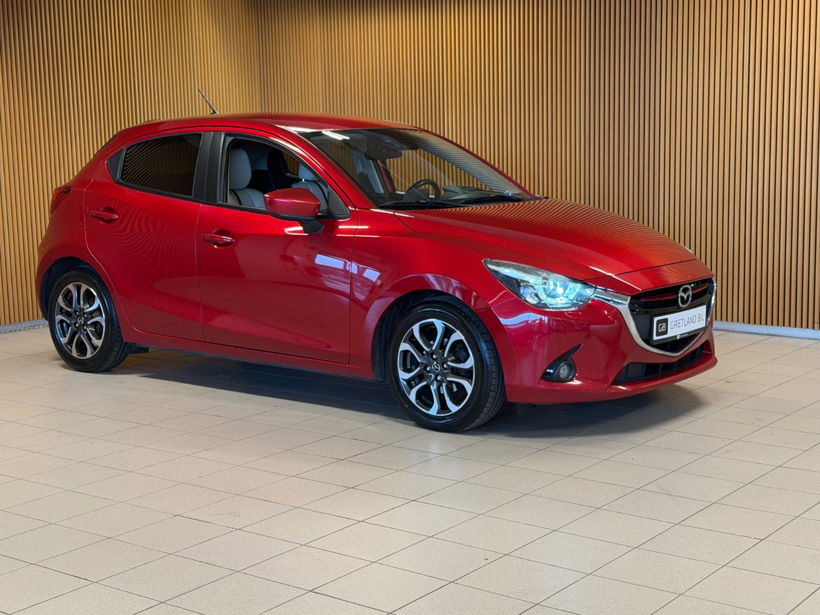Mazda 2 5-door 1.5 SKYACTIV-G Manual, 90hp, 2015