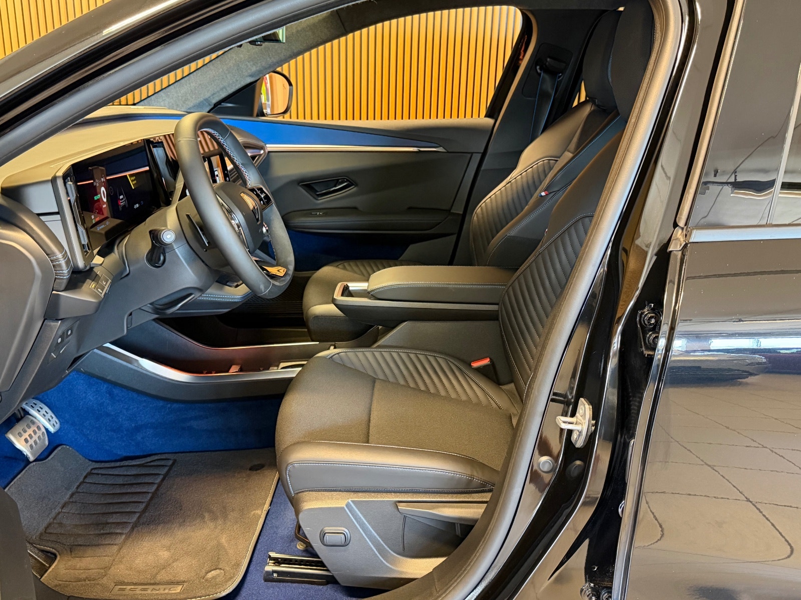 Renault Scenic E-Tech High Range 87 kWh, 218ps, 2024