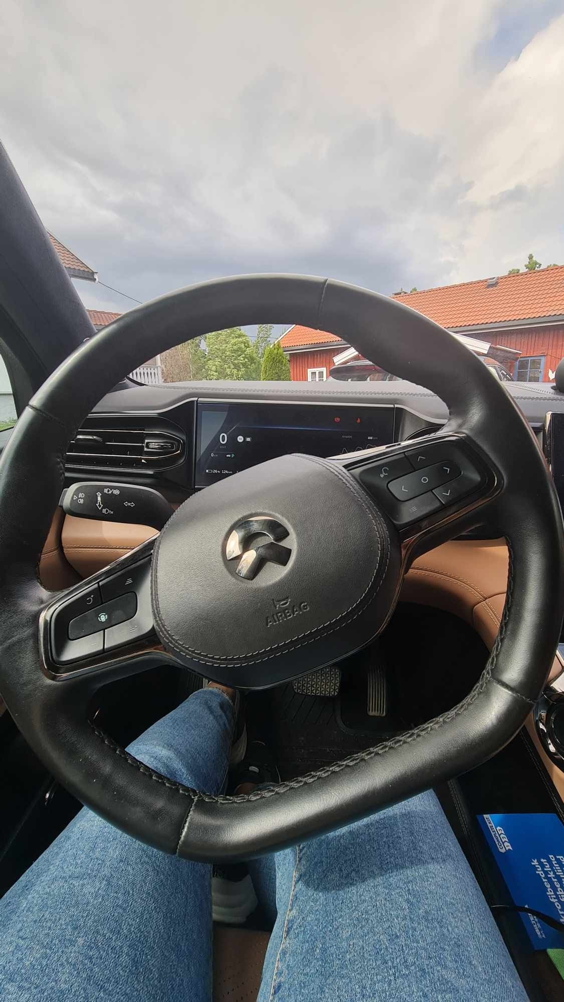 NIO ES8 Long Range, 544hp, 2022