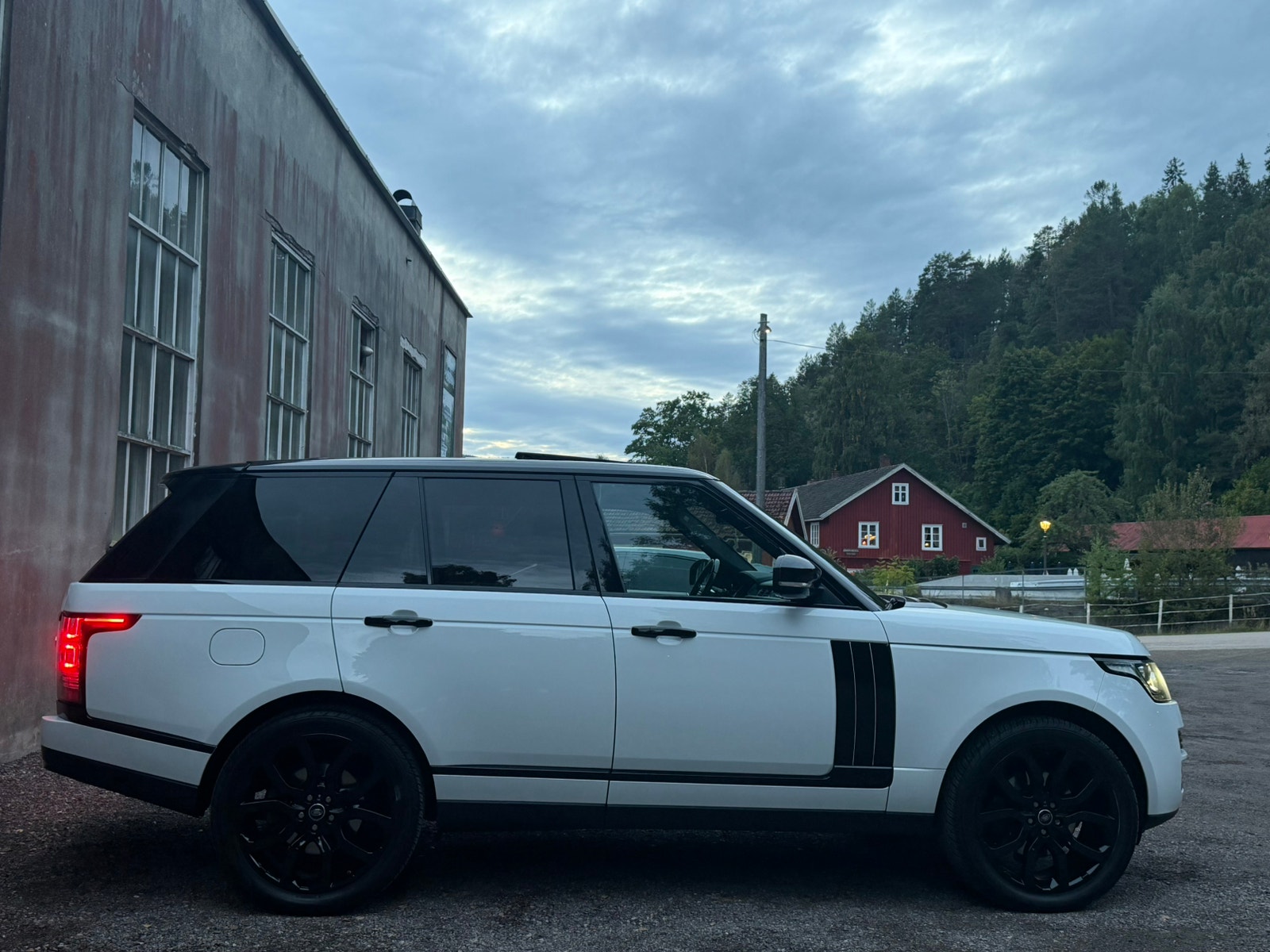 Land Rover Range Rover 3.0 TDV6 4WD Automatic, 211hp, 2014