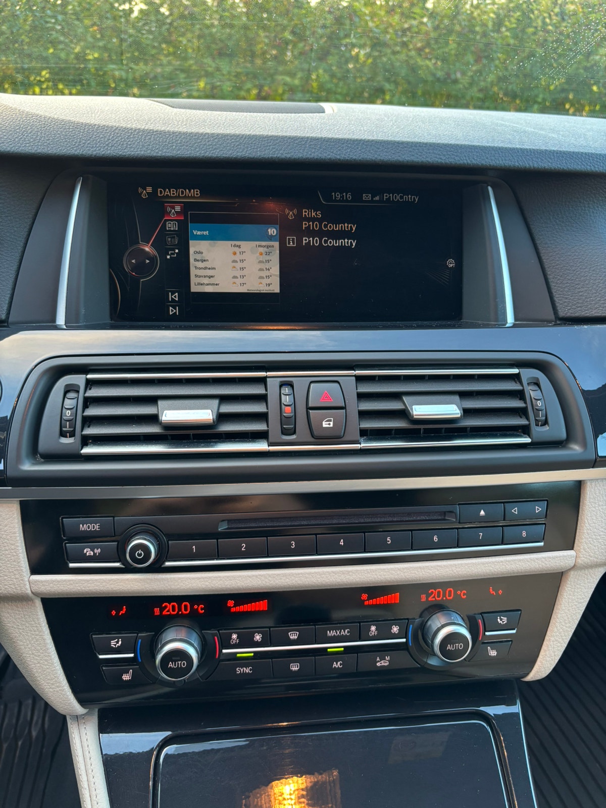 BMW 520d Touring Steptronic, 163hp, 2015