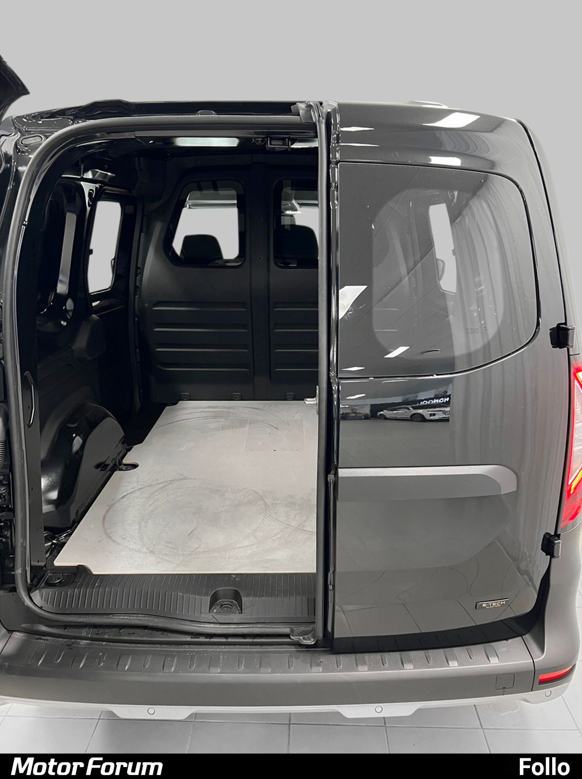 Renault Kangoo E-Tech, 122ps, 2022