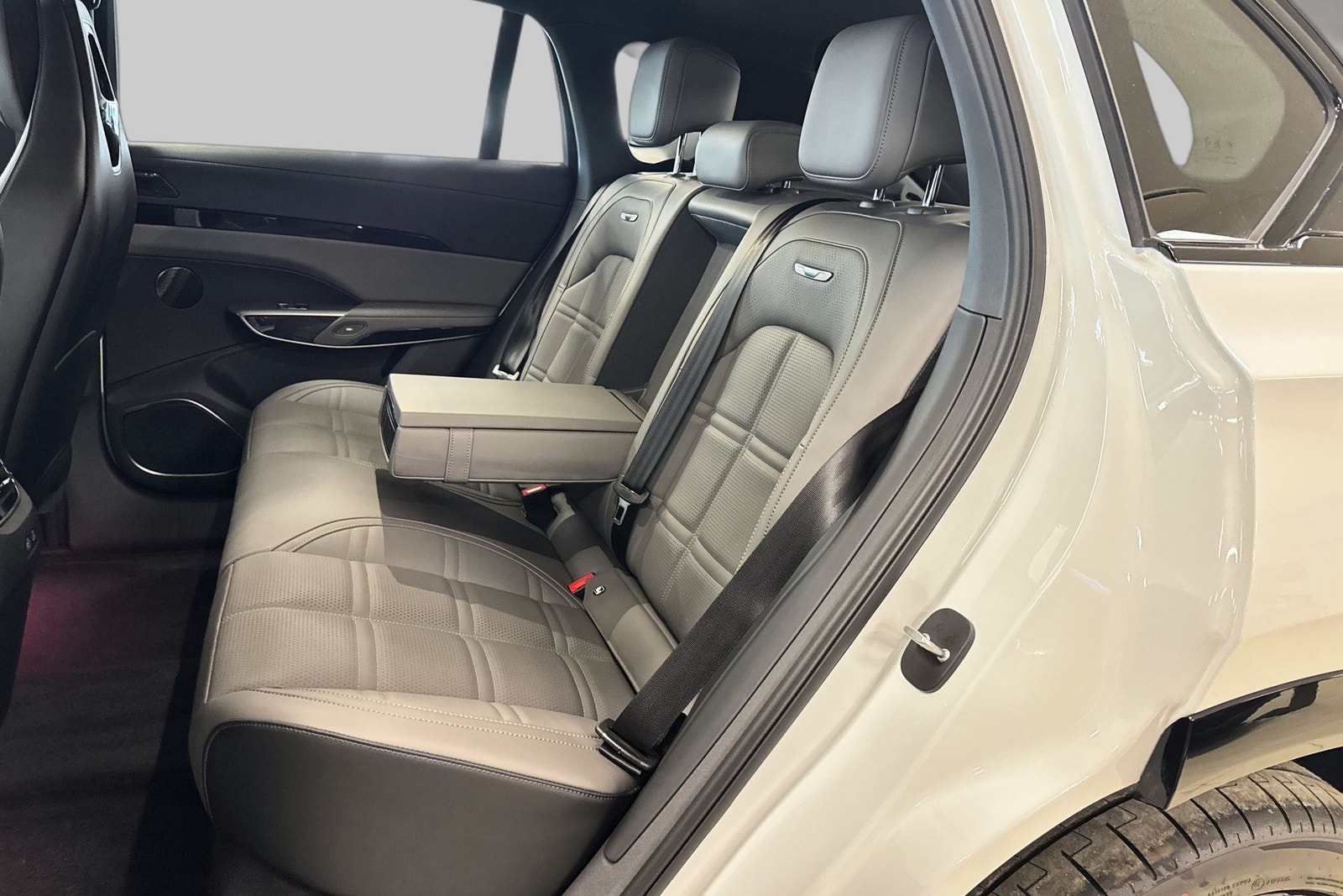 Hongqi EHS7 AWD 85 kWh AWD, 619hk, 2025