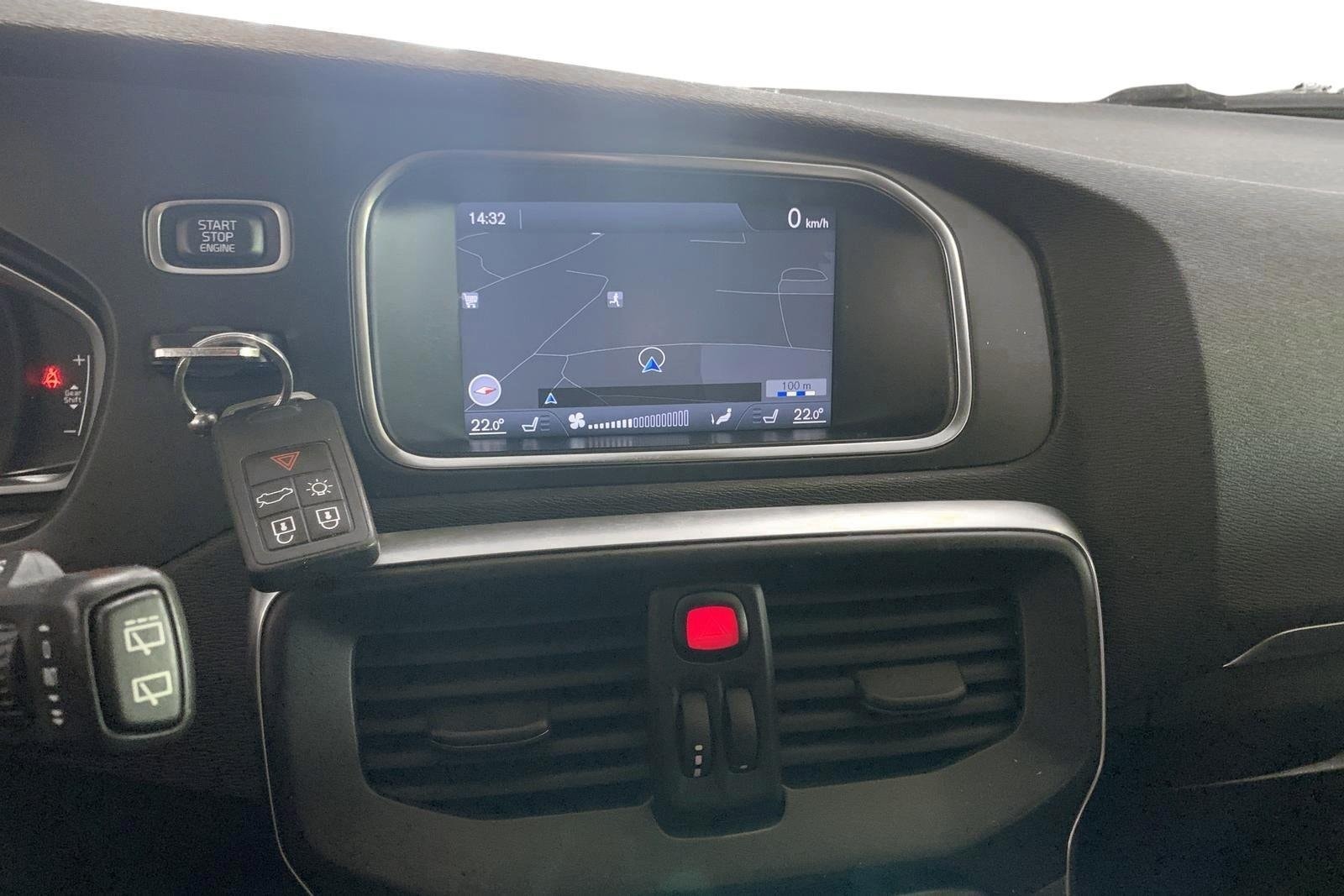Volvo V40 D2 Manual, 6-trins, 115ps, 2014