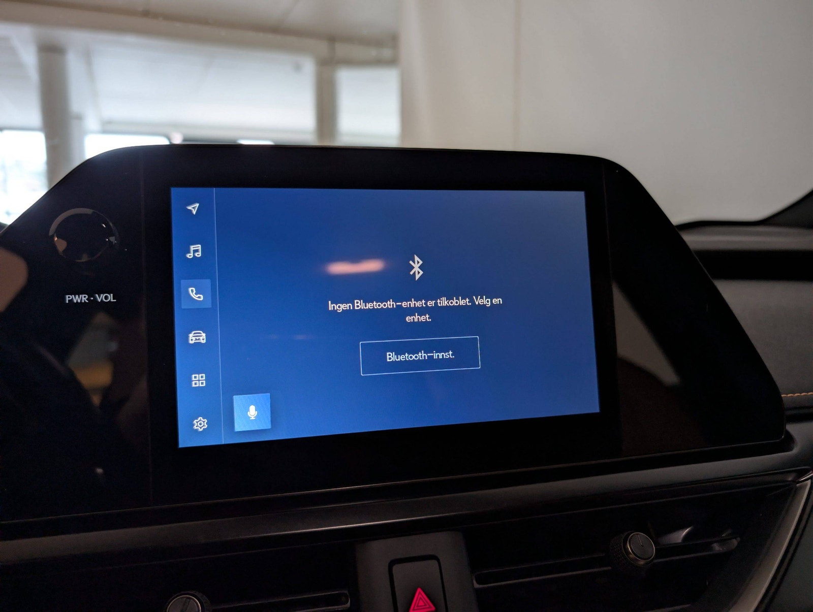 Lexus UX 300e, 204ps, 2023