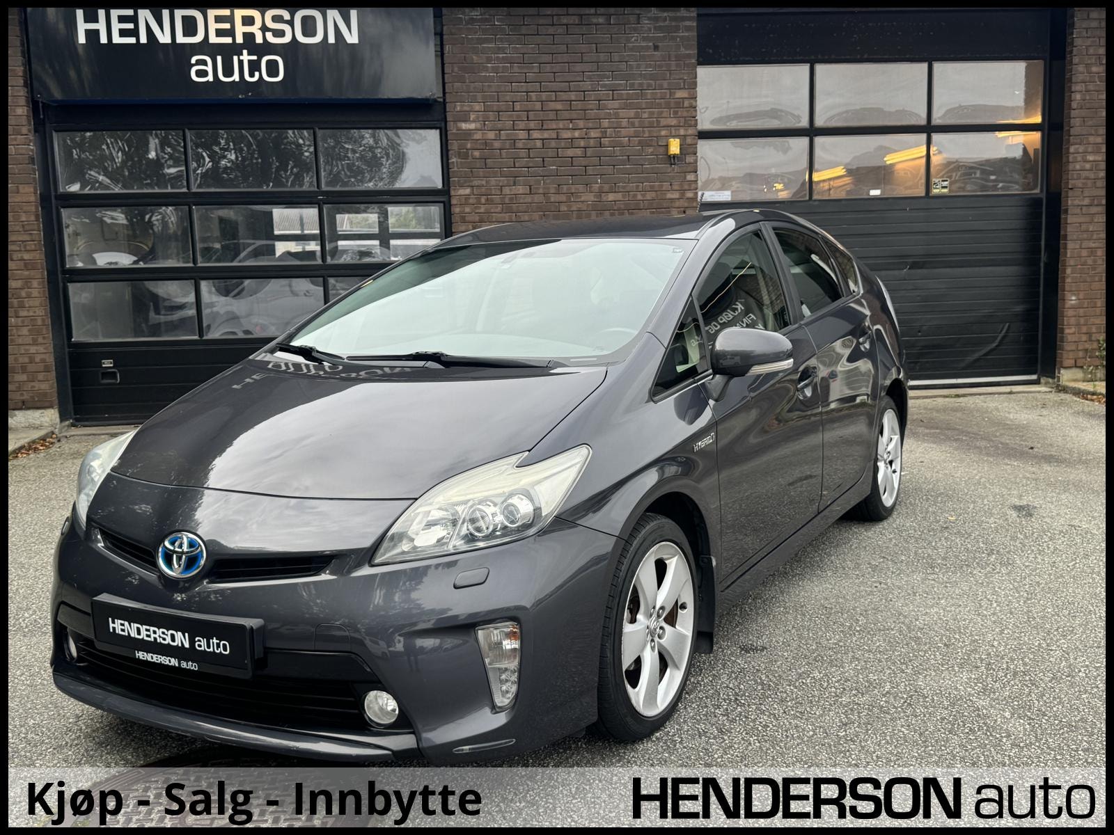 Toyota Prius Hybrid CVT, 136ps, 2012