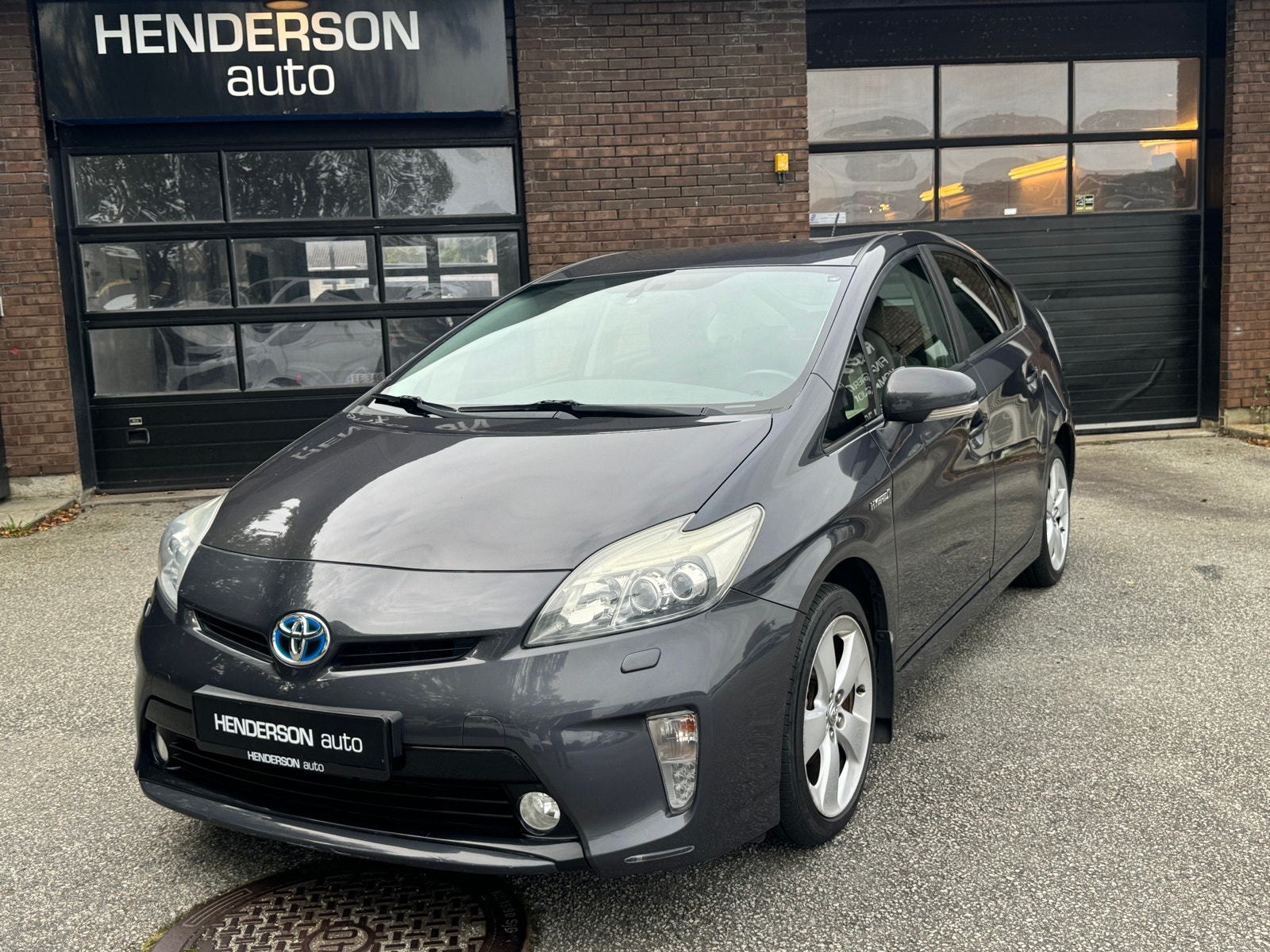 Toyota Prius Hybrid CVT, 136ps, 2012