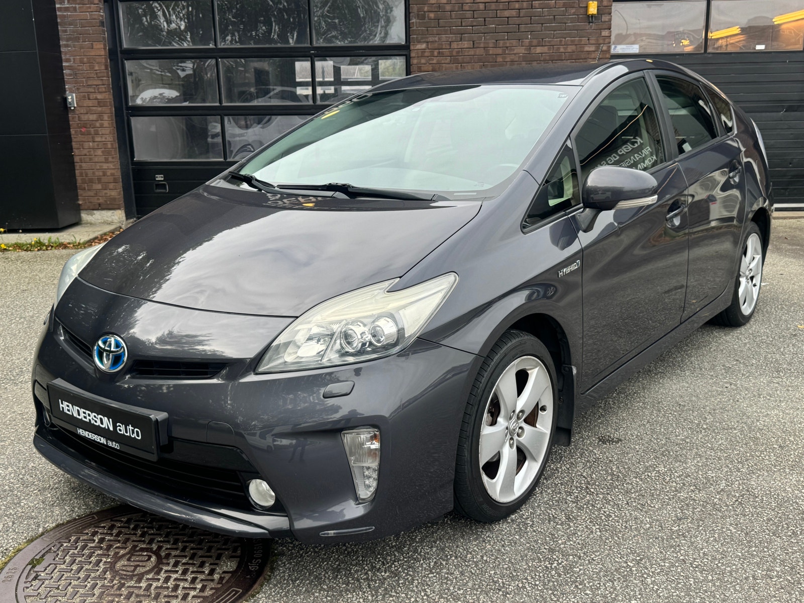 Toyota Prius Hybrid CVT, 136ps, 2012