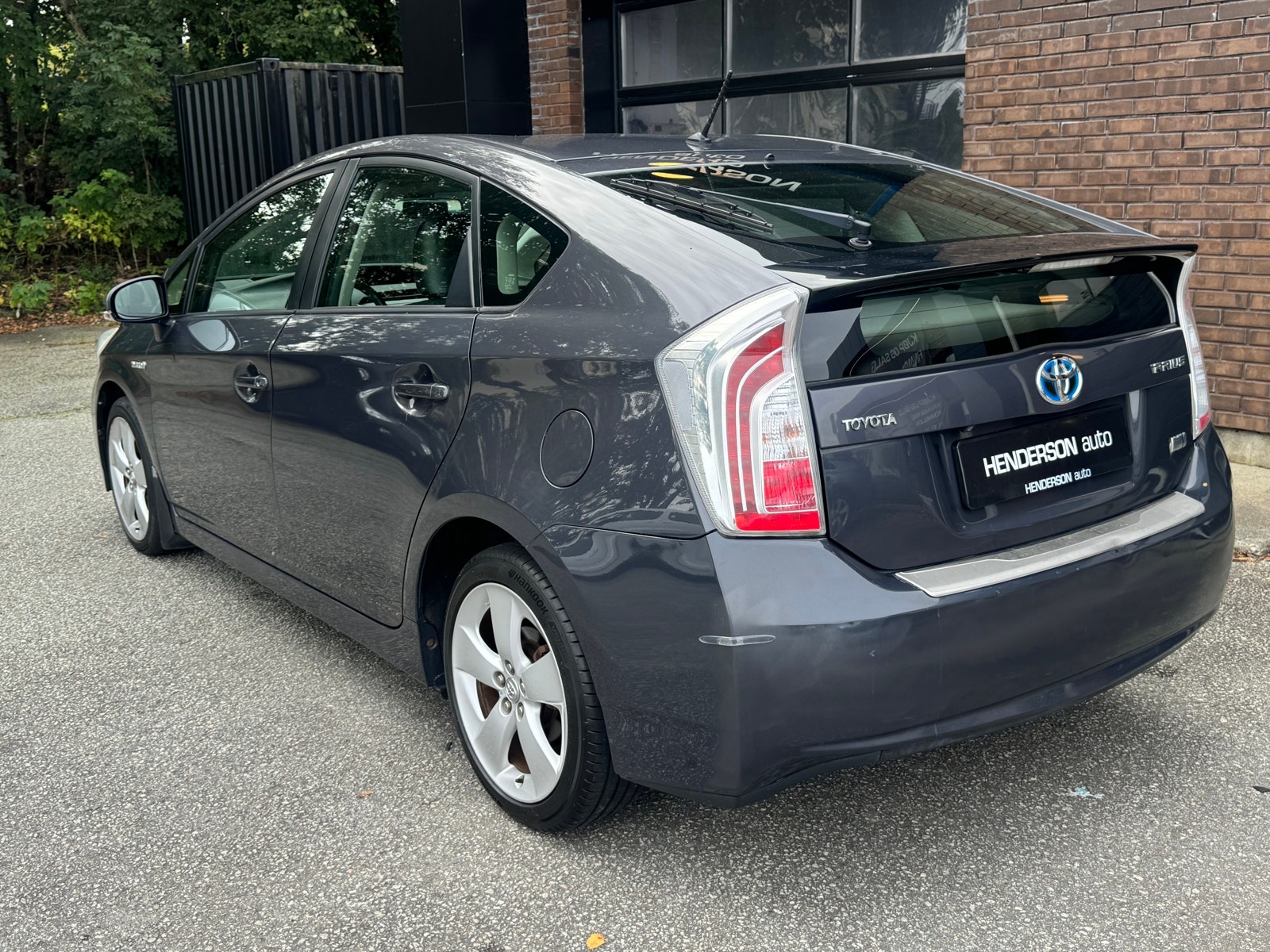Toyota Prius Hybrid CVT, 136ps, 2012