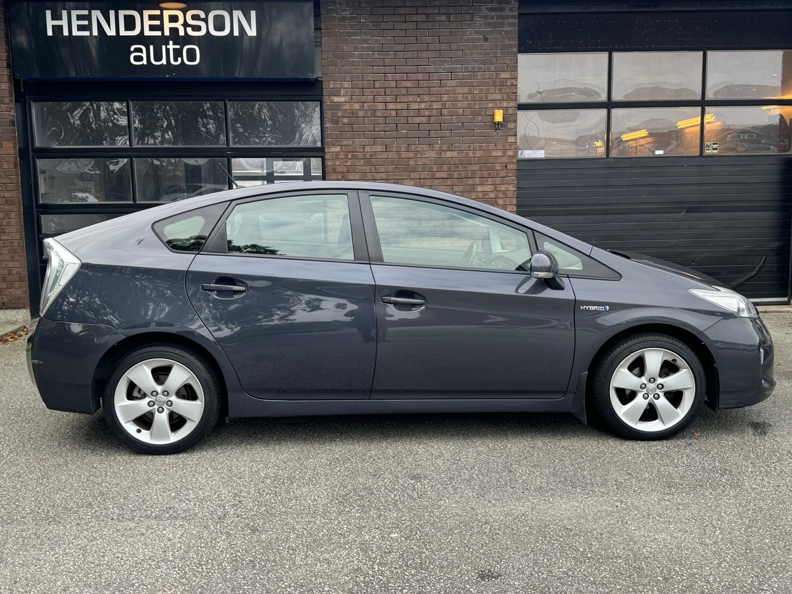 Toyota Prius Hybrid CVT, 136ps, 2012