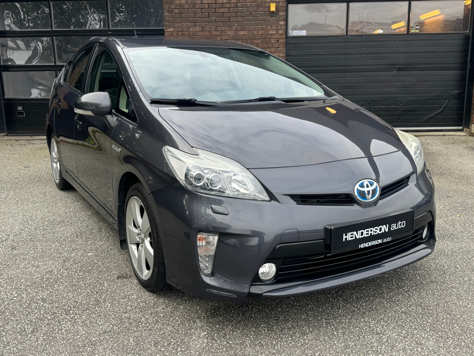 Toyota Prius Hybrid CVT, 136ps, 2012