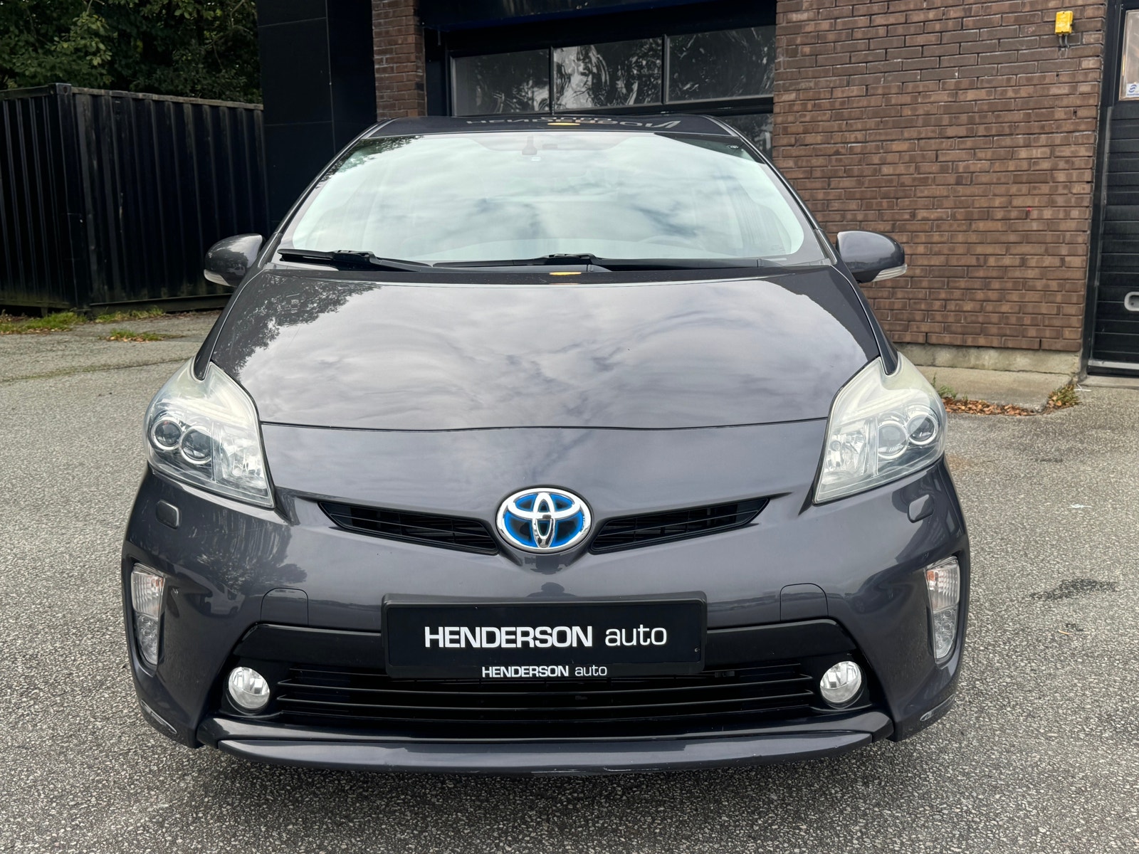 Toyota Prius Hybrid CVT, 136ps, 2012
