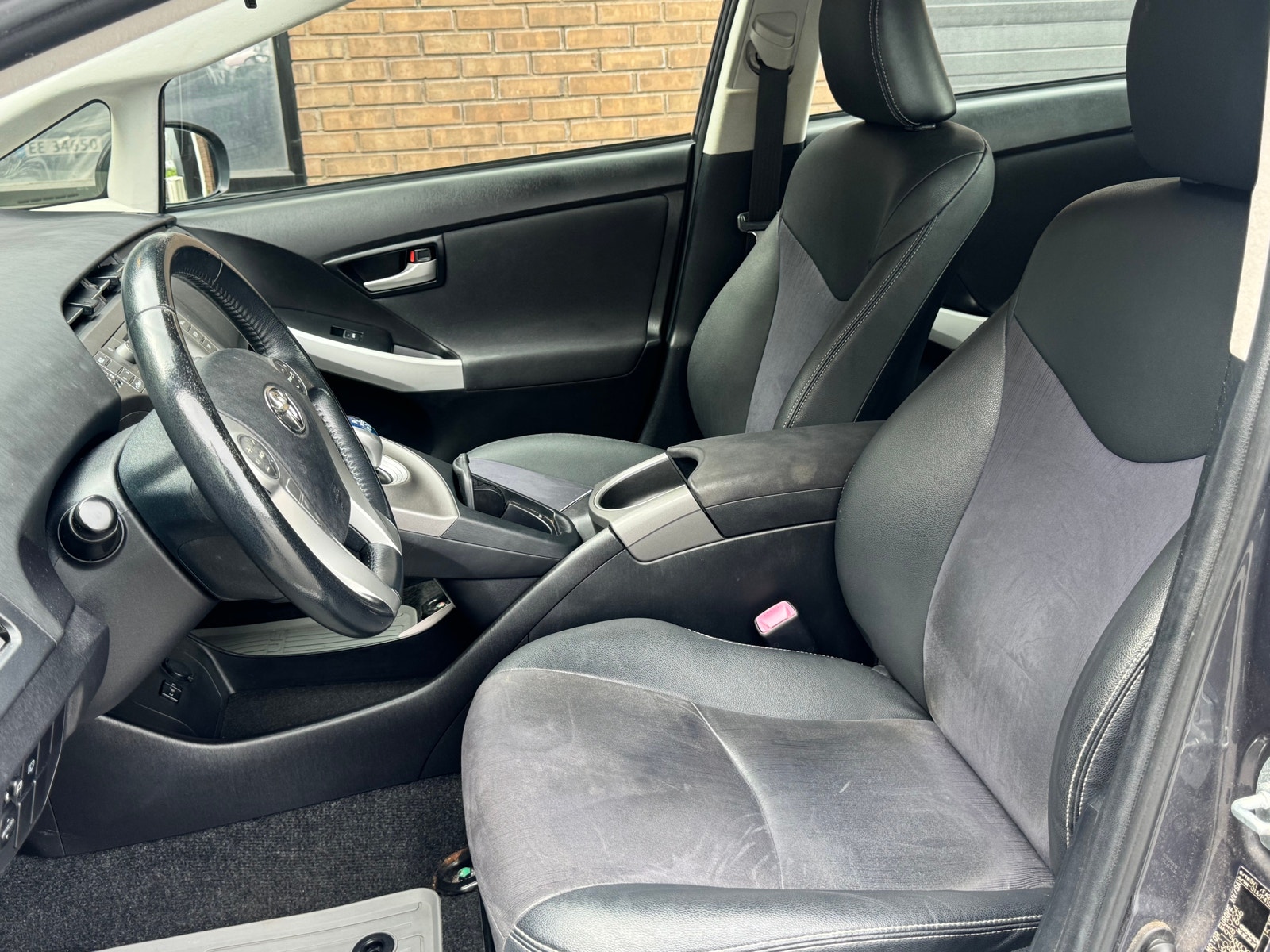 Toyota Prius Hybrid CVT, 136ps, 2012