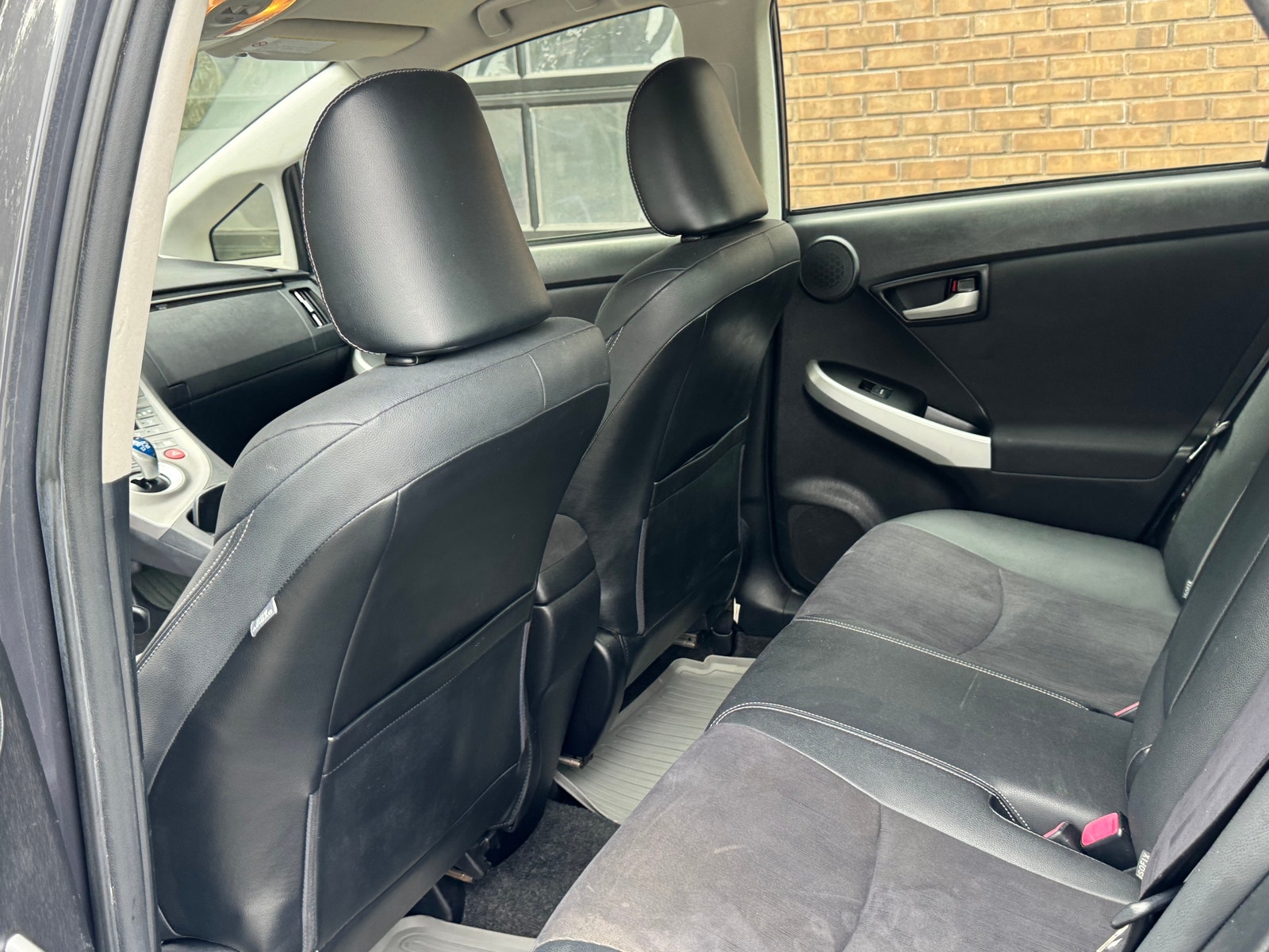 Toyota Prius Hybrid CVT, 136ps, 2012