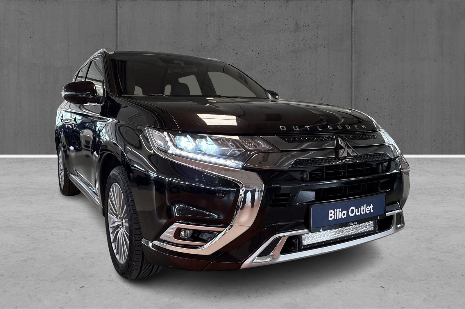 Mitsubishi Outlander PHEV CVT, 224ps, 2019