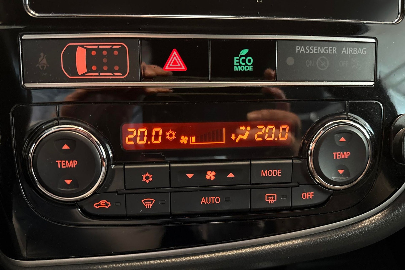 Mitsubishi Outlander PHEV CVT, 224ps, 2019