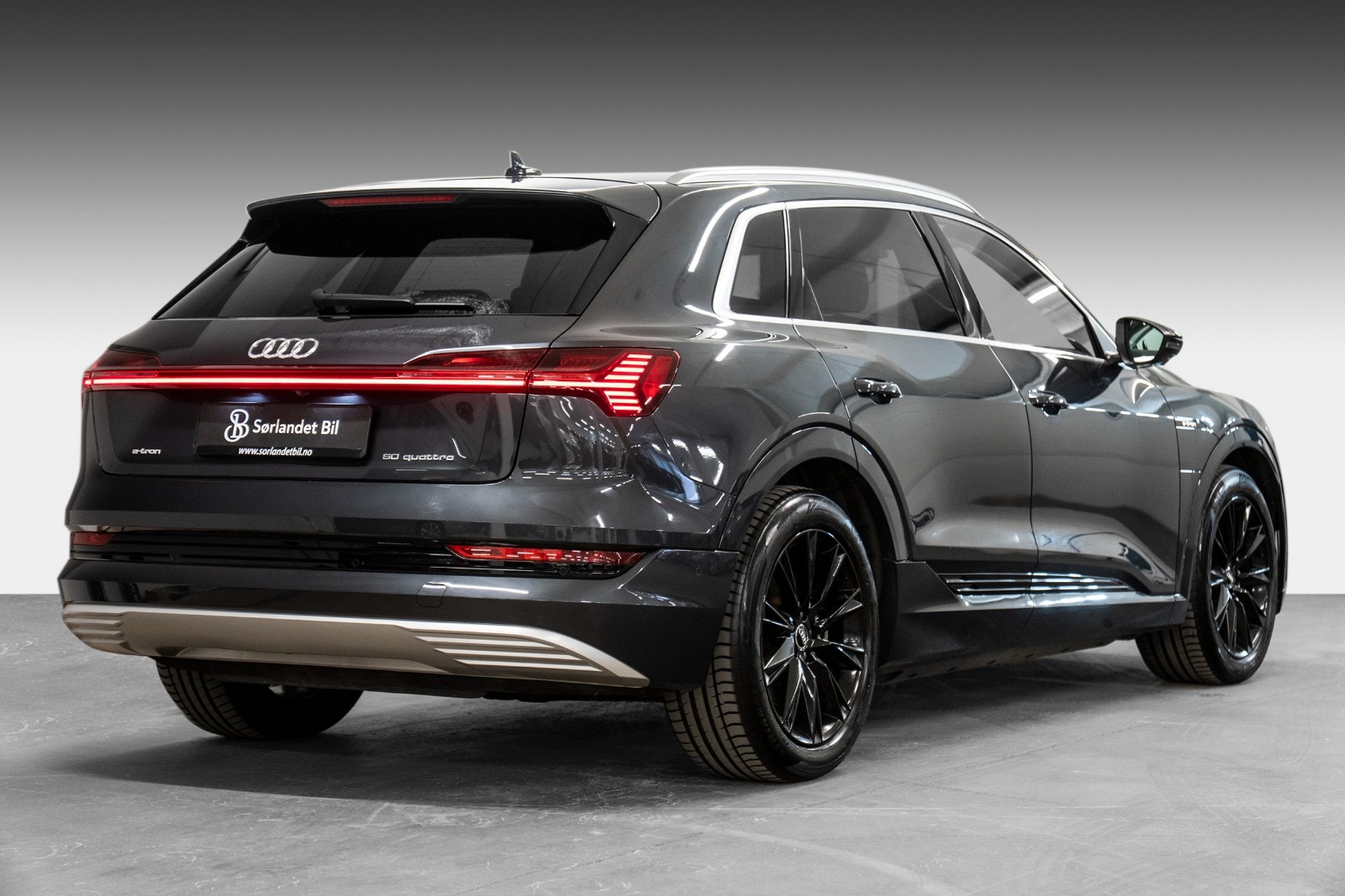 Audi e-tron 50 quattro, 313hp, 2021