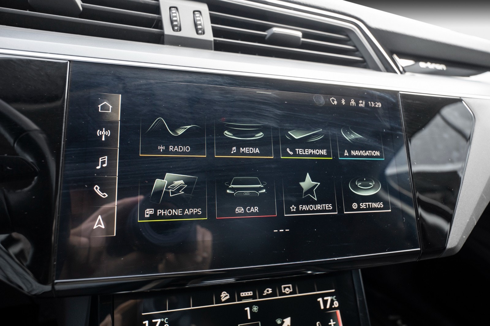 Audi e-tron 50 quattro, 313hp, 2021