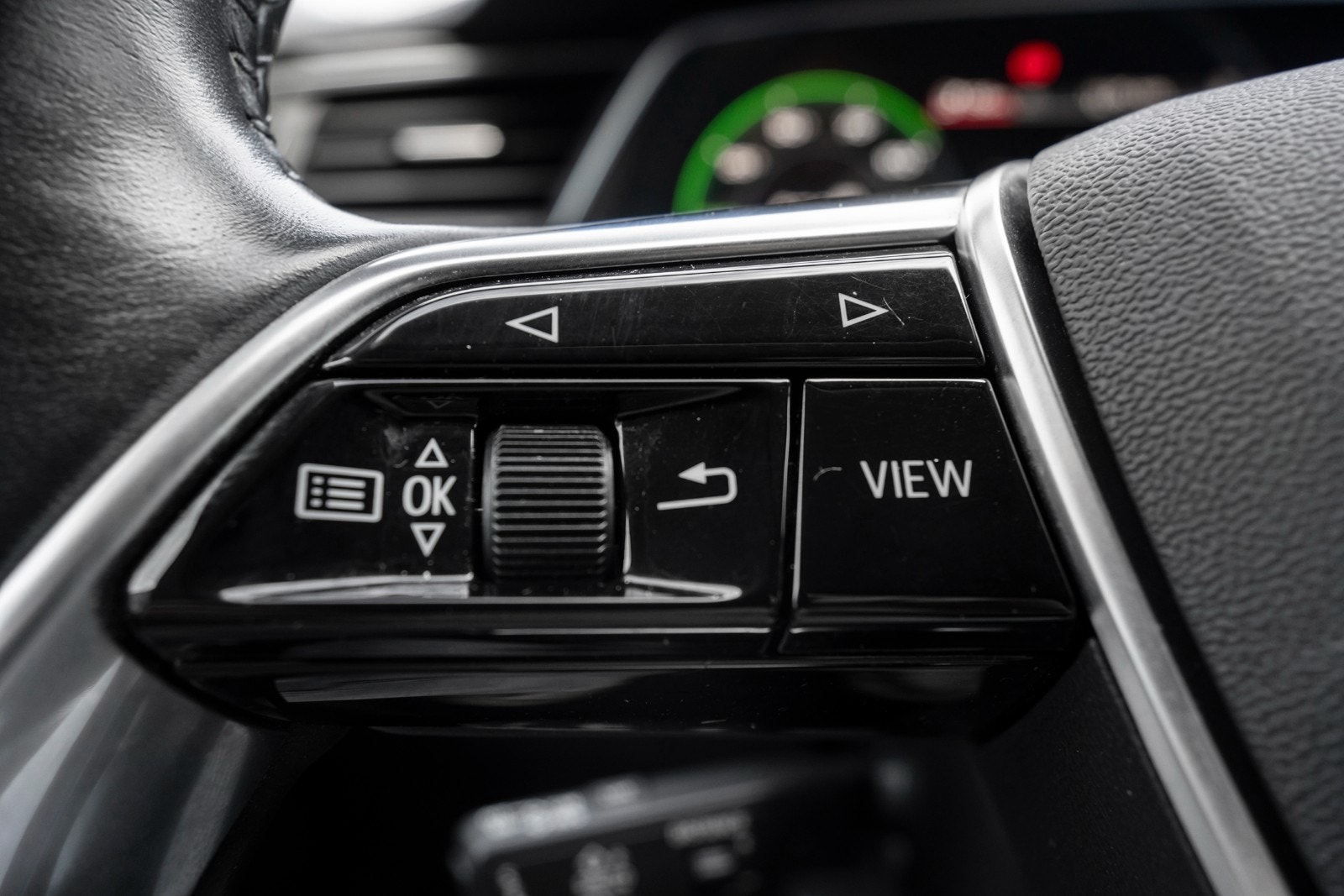 Audi e-tron 50 quattro, 313hp, 2021