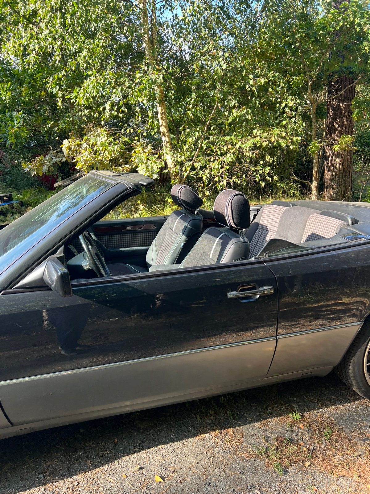 Mercedes-Benz E 200 Cabriolet Automatic, 136hp, 1995