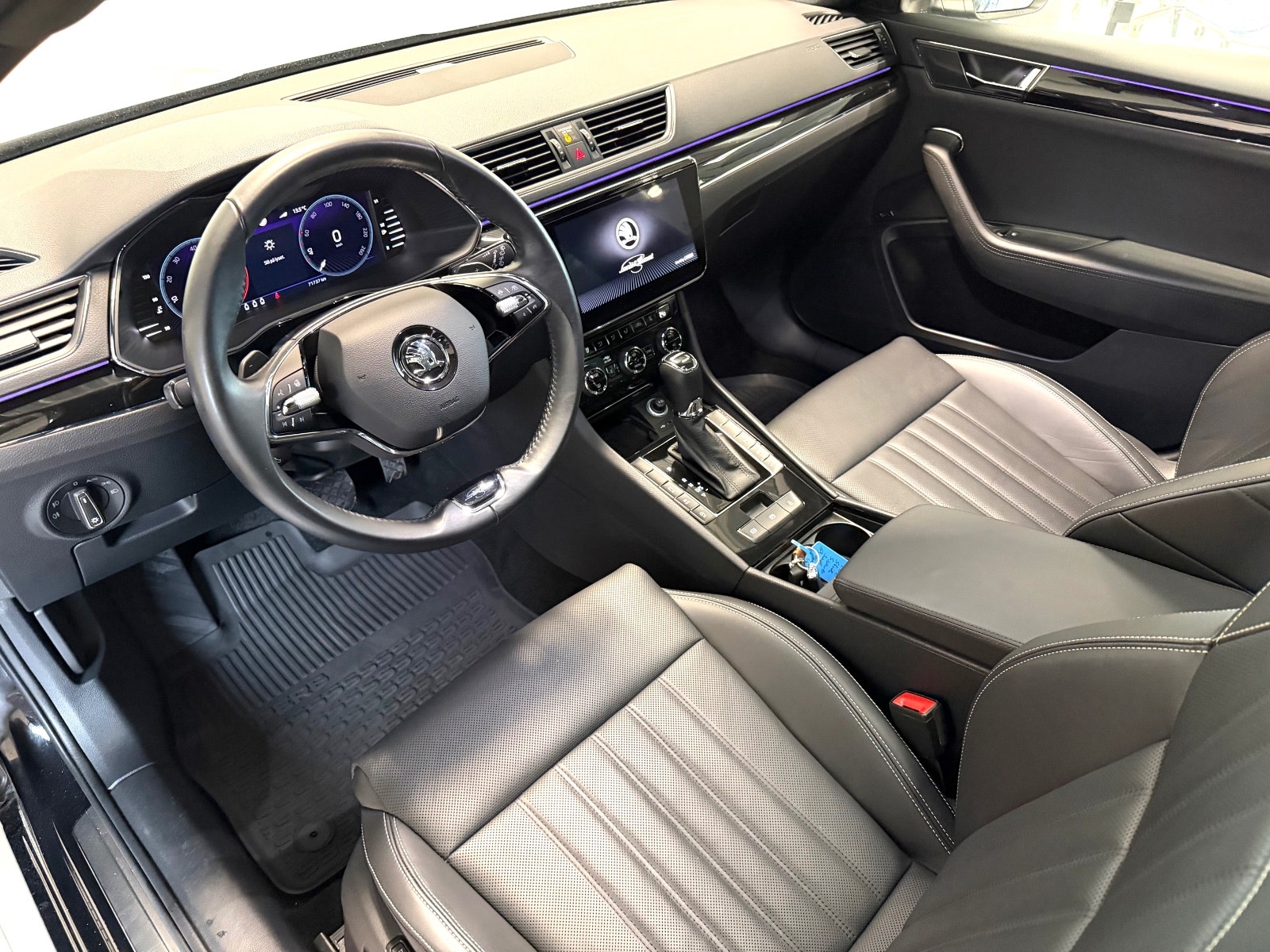 Škoda Superb Stasjonsvogn 2.0 TDI 4x4 DSG sekvensiell, 7-trinn, 200hk, 2023