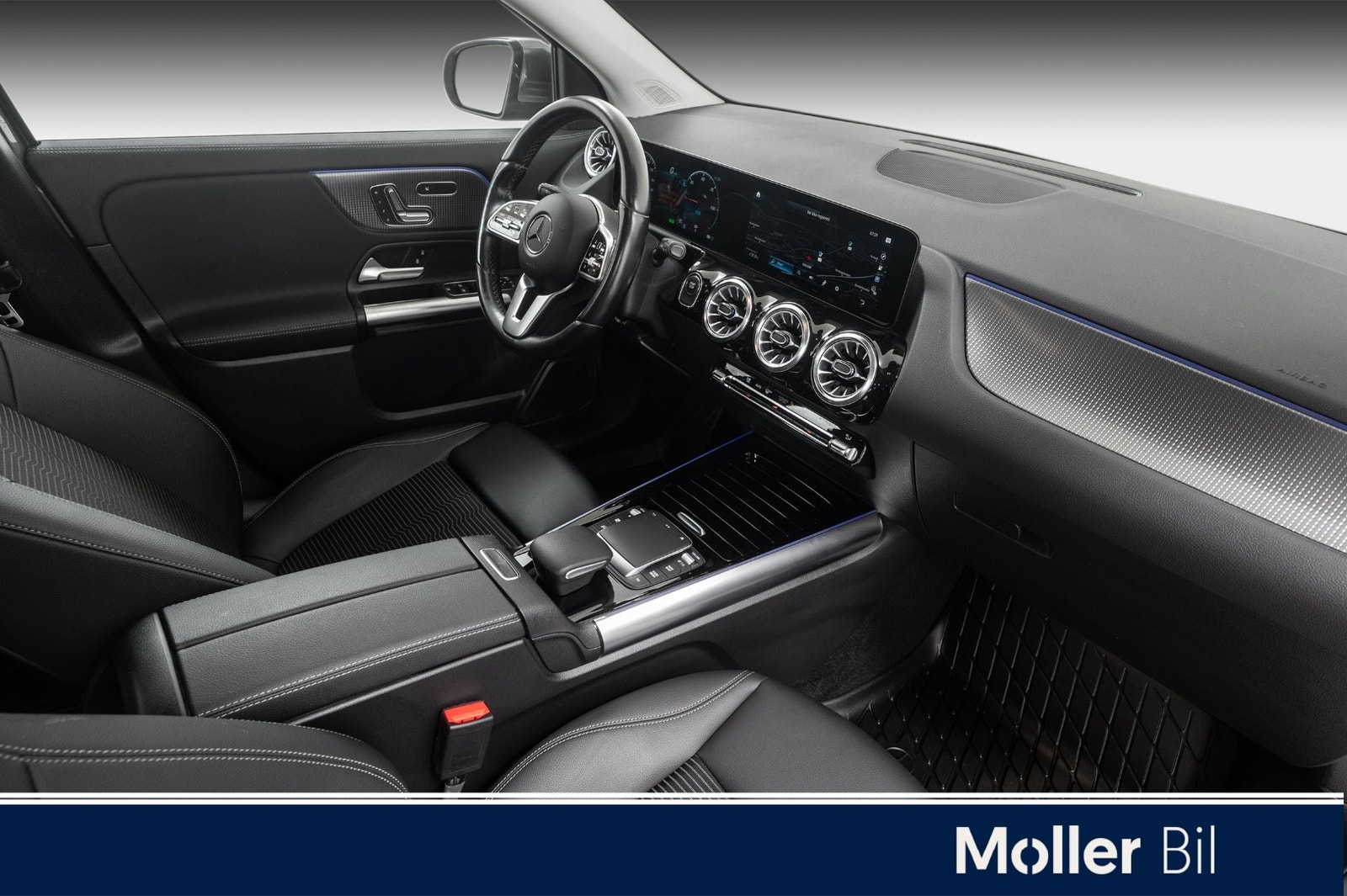 Mercedes-Benz EQA 300 4MATIC, 228hp, 2023