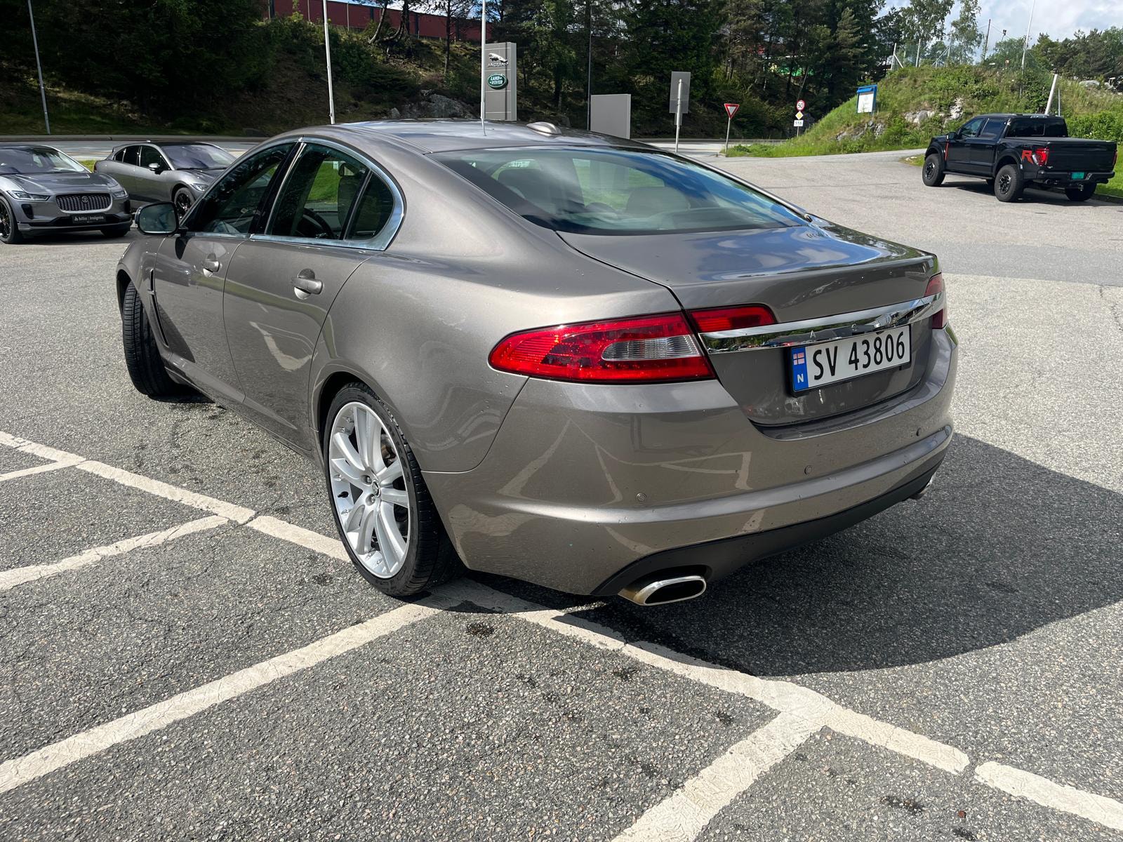 Jaguar XF 3.0 V6 Automatic, 6-trins, 211ps, 2011