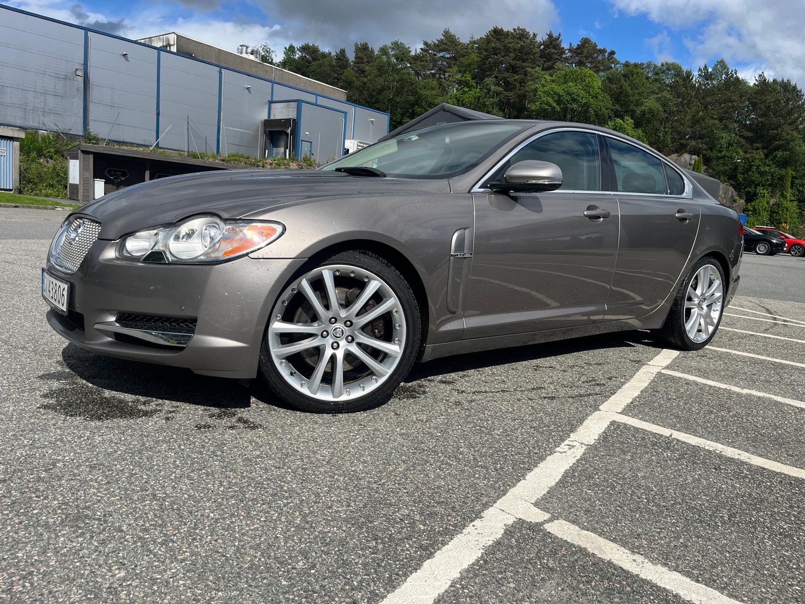 Jaguar XF 3.0 V6 Automatic, 6-trins, 211ps, 2011