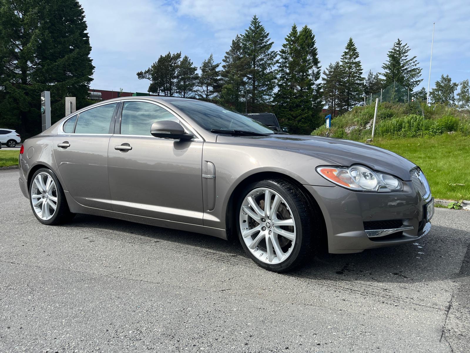 Jaguar XF 3.0 V6 Automatic, 6-trins, 211ps, 2011