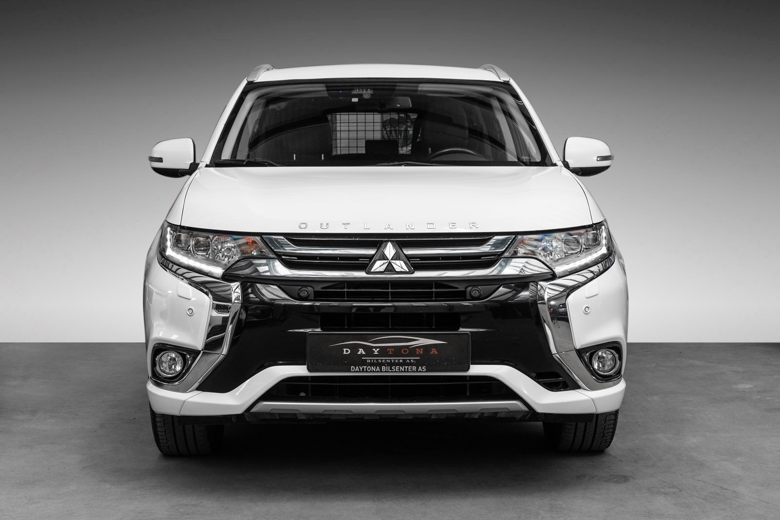 Mitsubishi Outlander PHEV CVT, 203ps, 2017
