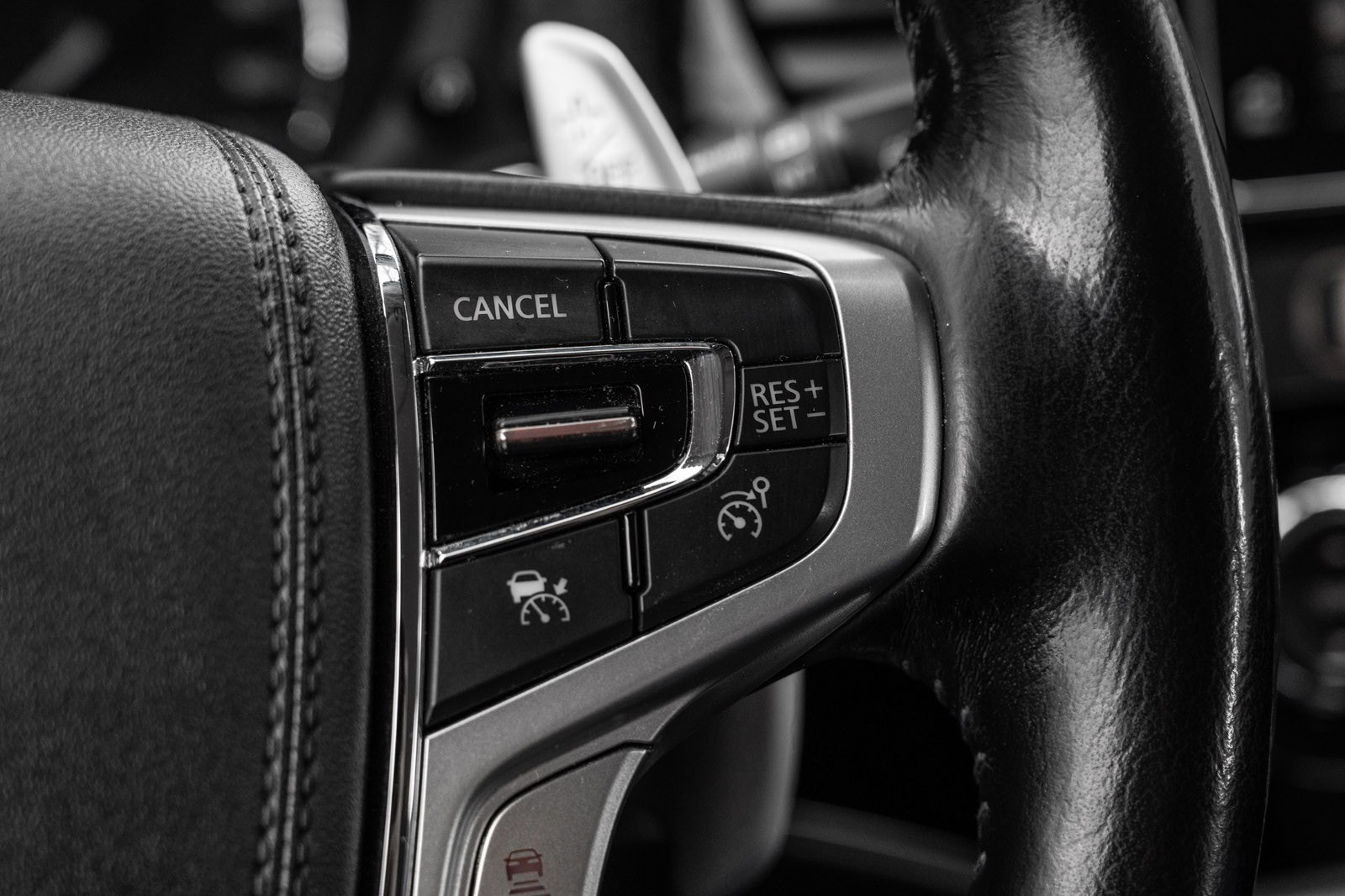 Mitsubishi Outlander PHEV CVT, 203ps, 2017