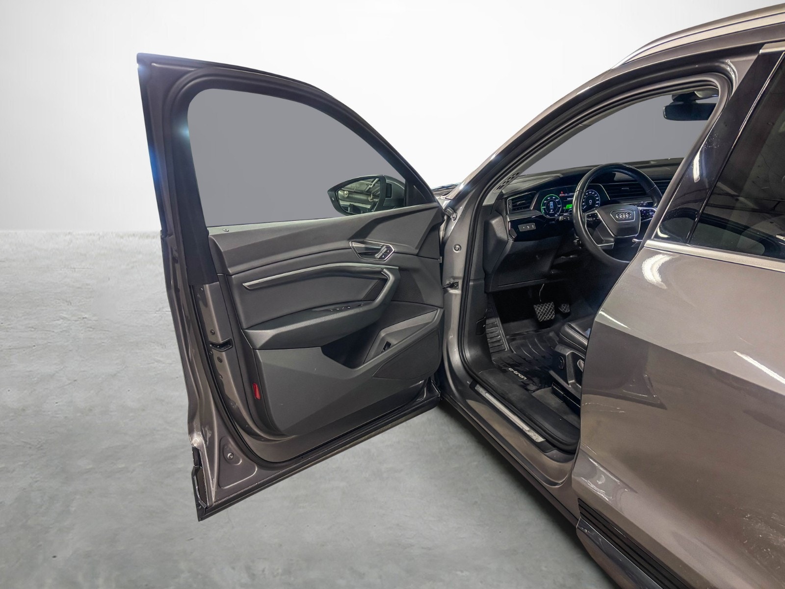 Audi e-tron 50 quattro, 313ps, 2020