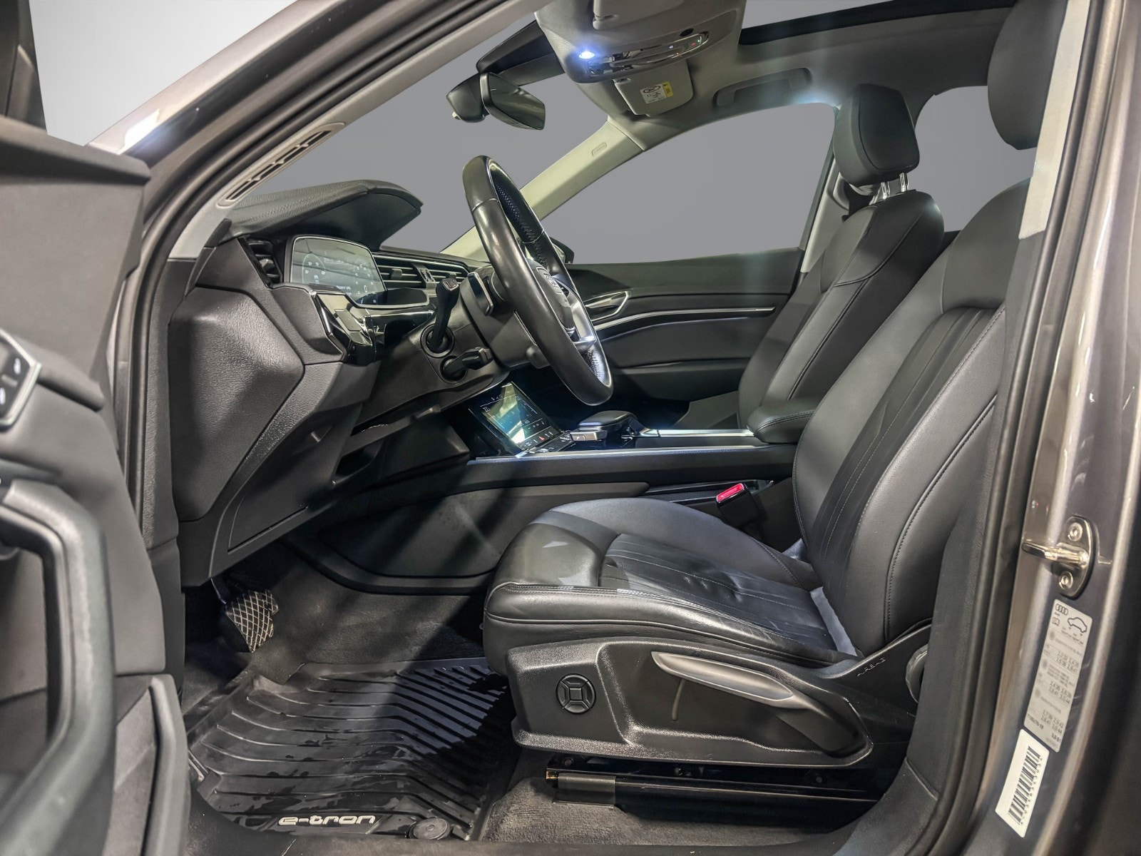 Audi e-tron 50 quattro, 313ps, 2020