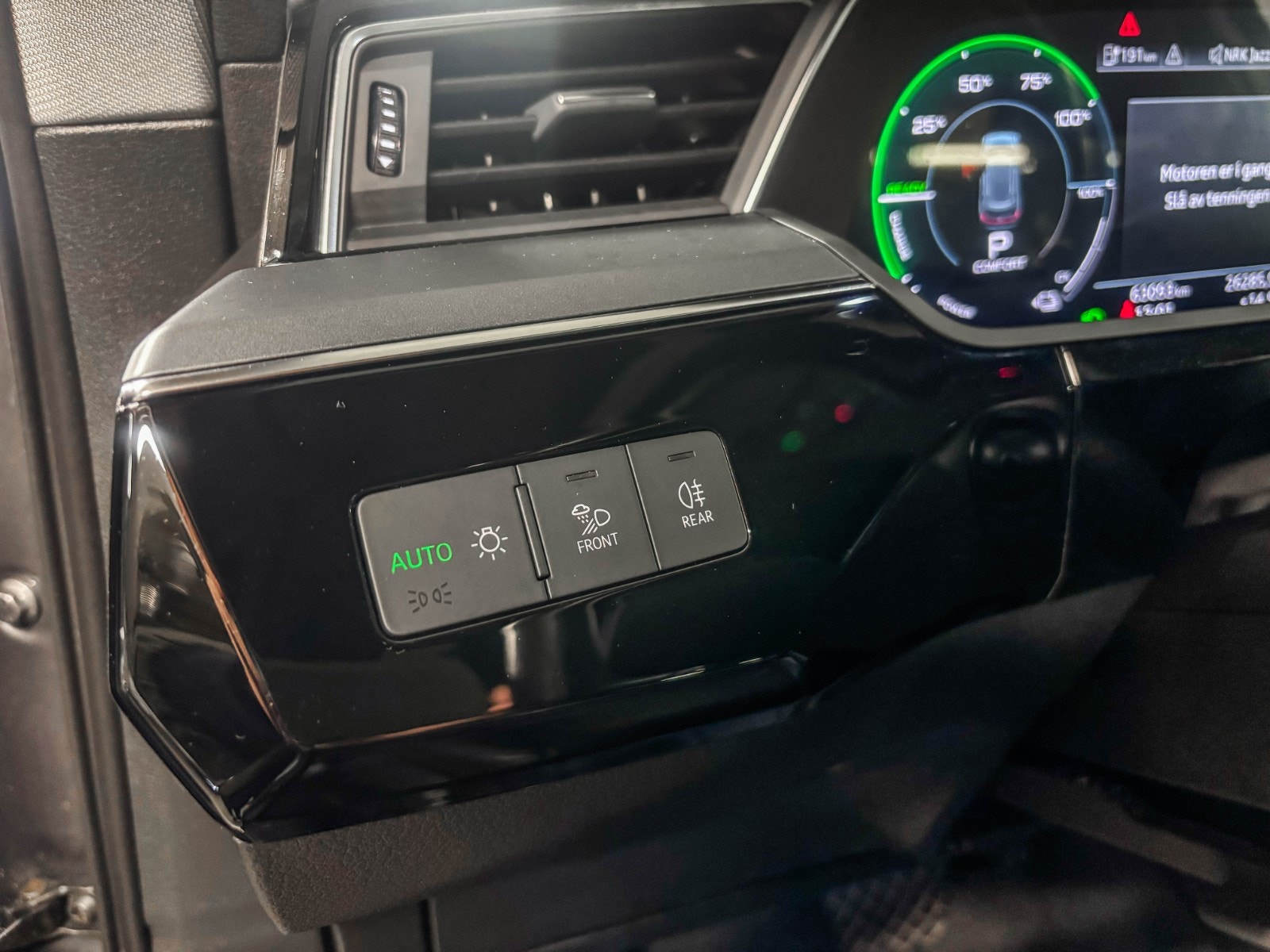Audi e-tron 50 quattro, 313ps, 2020