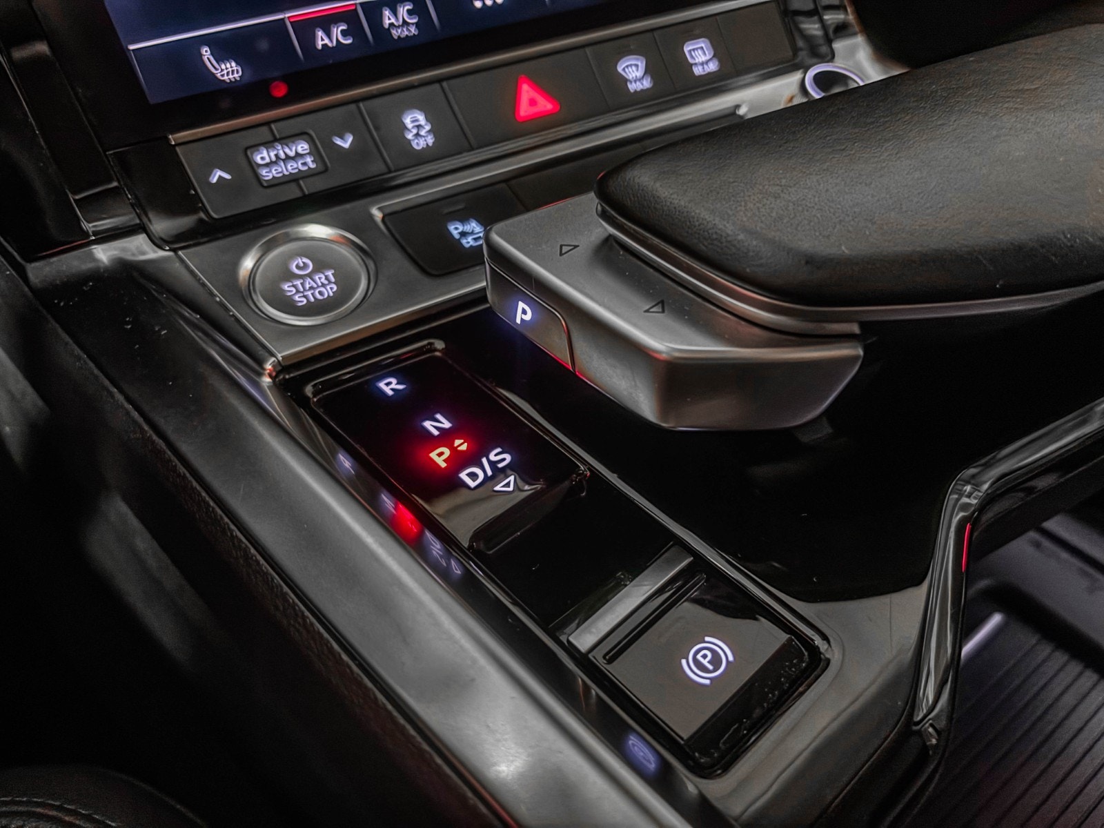 Audi e-tron 50 quattro, 313ps, 2020