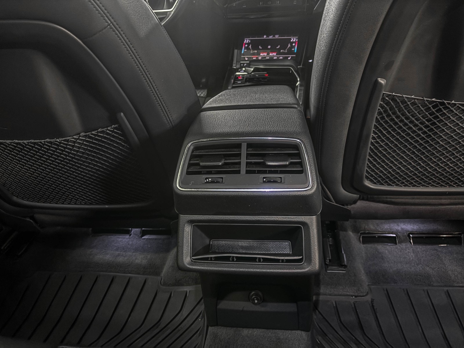 Audi e-tron 50 quattro, 313ps, 2020