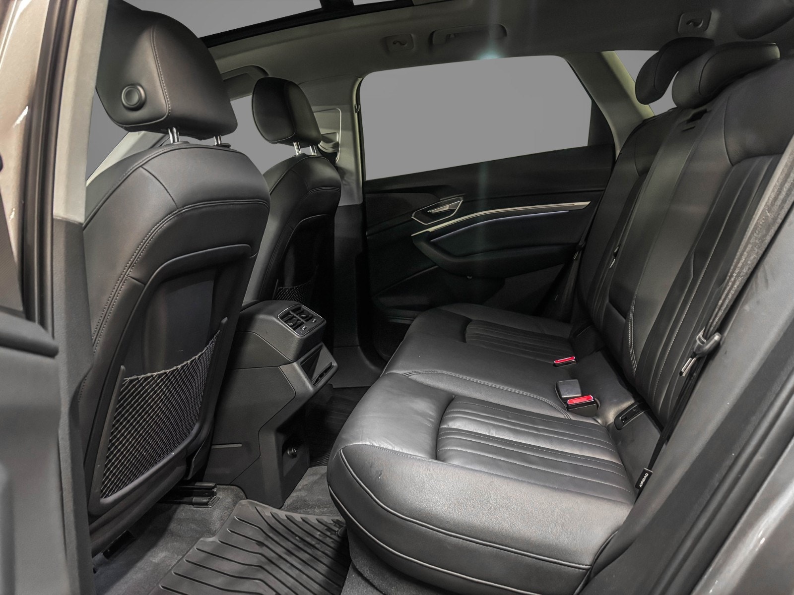 Audi e-tron 50 quattro, 313ps, 2020