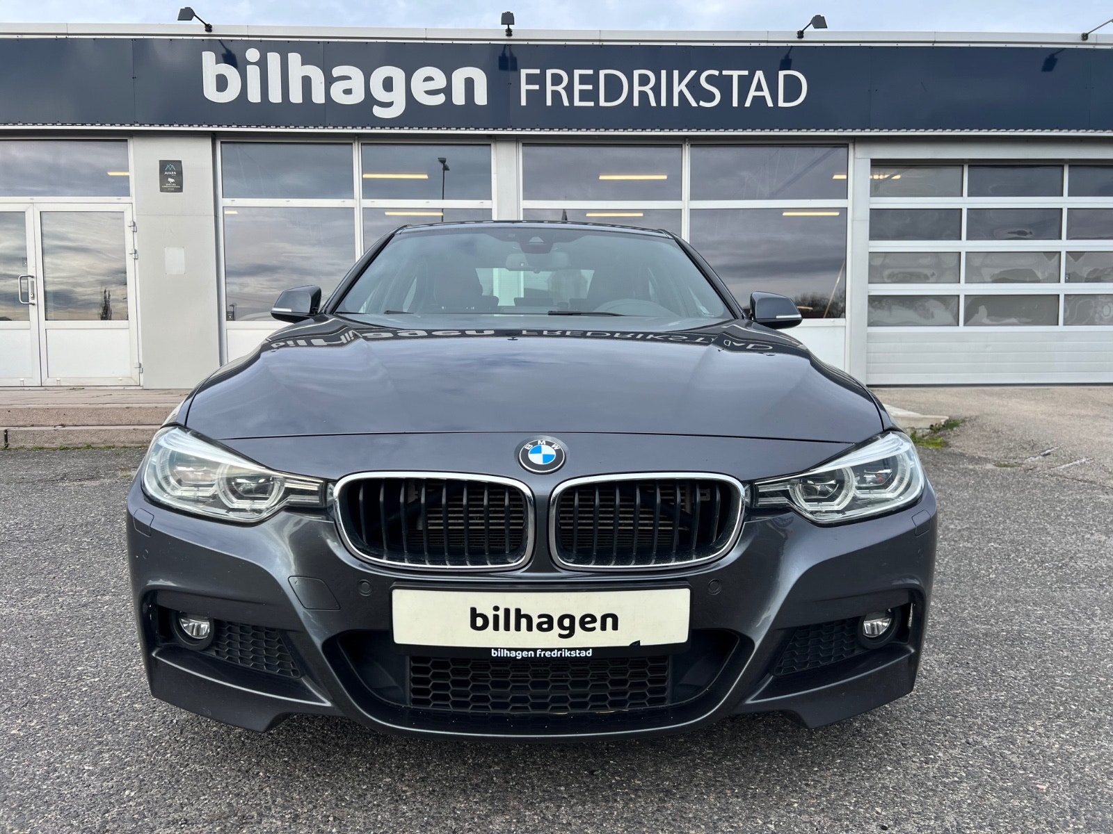 BMW 330e Sedan Steptronic, 8-trins, 252ps, 2018