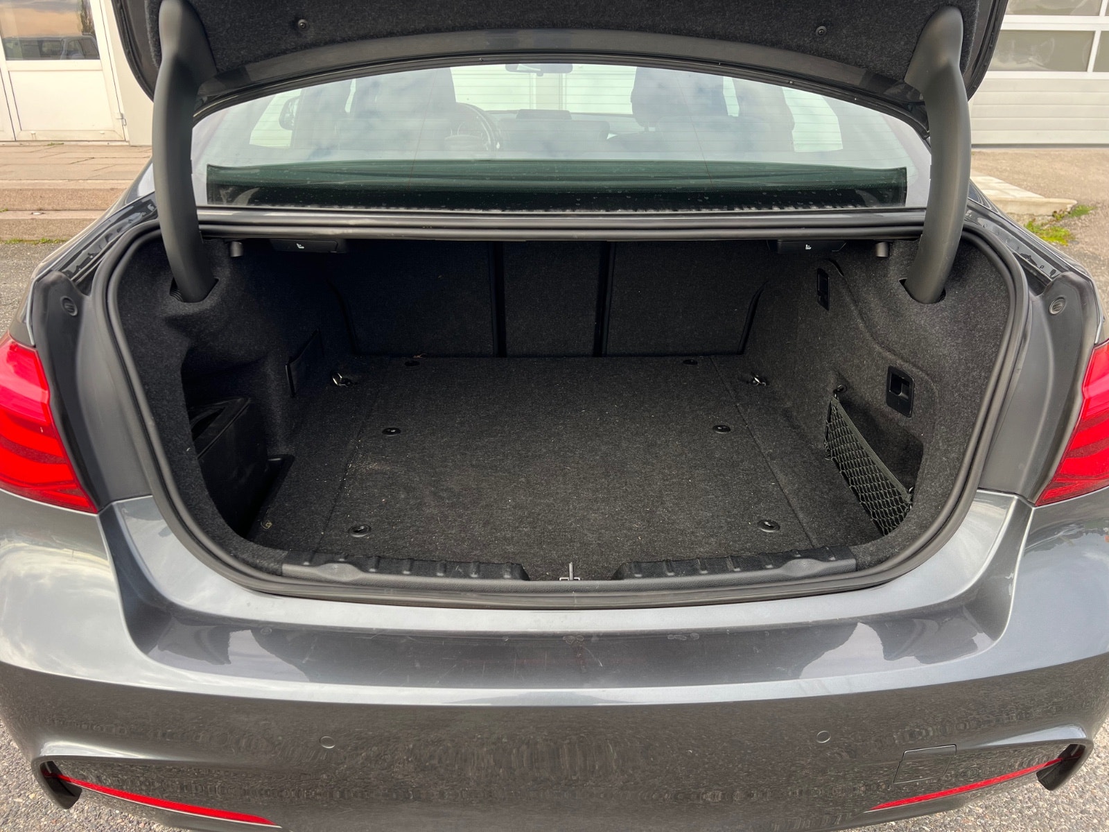 BMW 330e Sedan Steptronic, 8-trins, 252ps, 2018