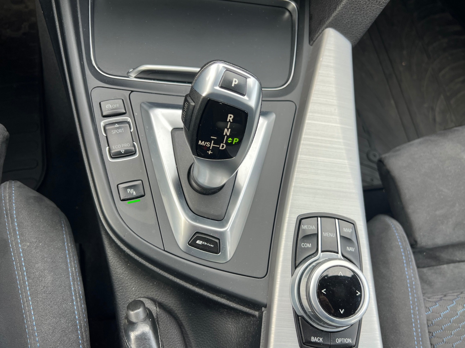 BMW 330e Sedan Steptronic, 8-trins, 252ps, 2018