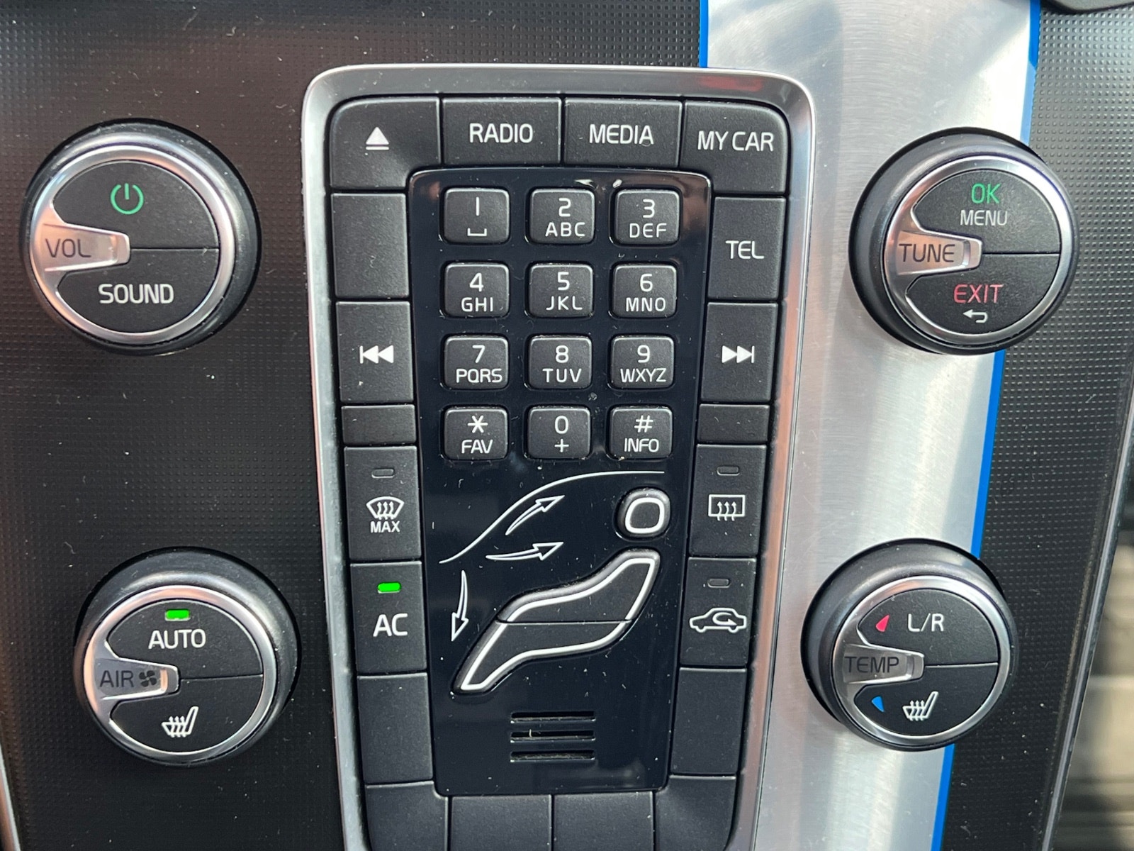 Volvo V40 D2 Manual, 6-trins, 115ps, 2013