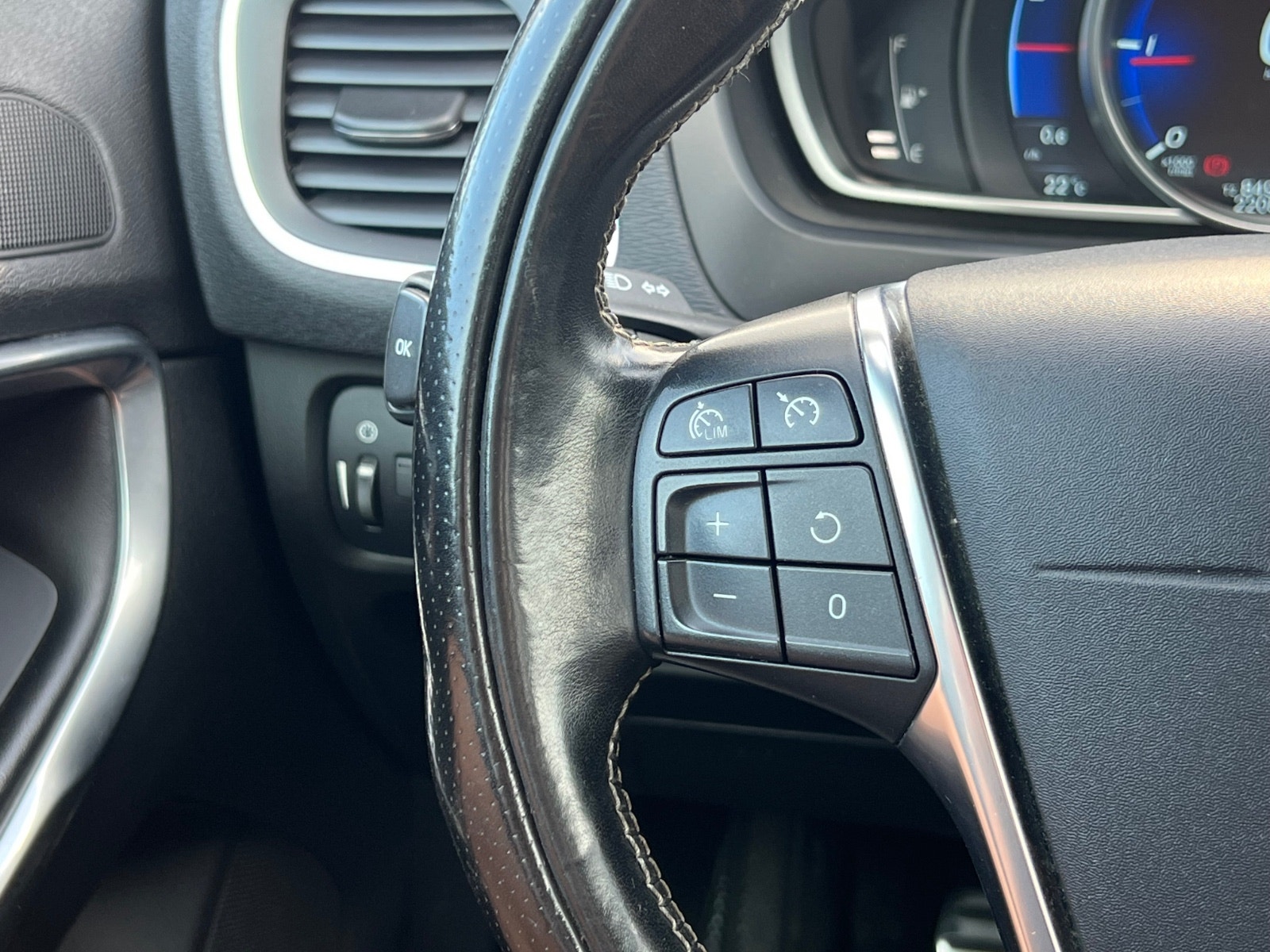 Volvo V40 D2 Manual, 6-trins, 115ps, 2013