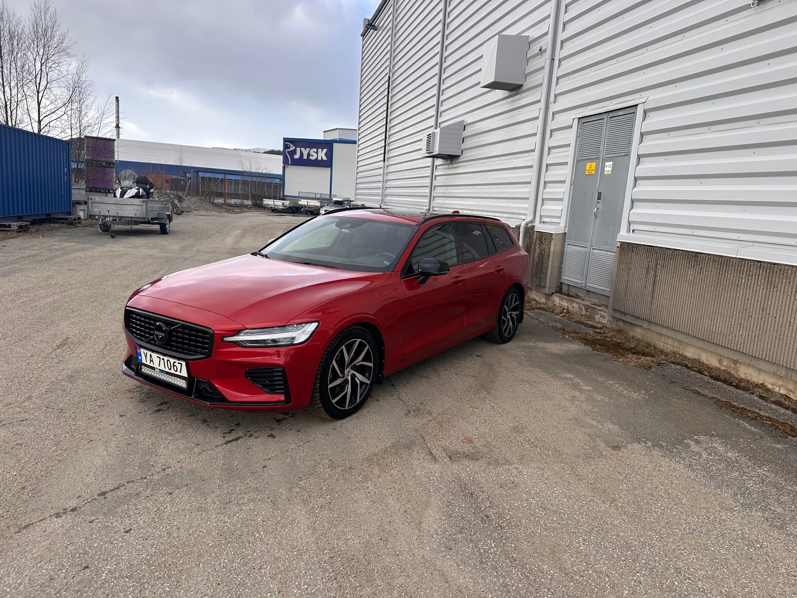 Volvo V60 T8 Twin Engine AWD Geartronic, 8-trins, 392ps, 2019