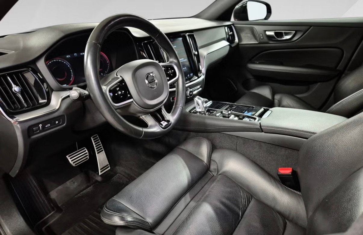 Volvo V60 T8 Twin Engine AWD Geartronic, 8-trins, 392ps, 2019