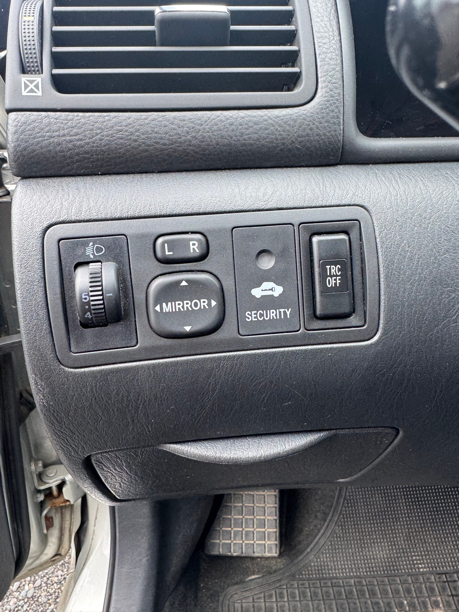 Toyota Corolla 5-dørs 1.4 D-4D MultiMode, 5-trinn, 90hk, 2006