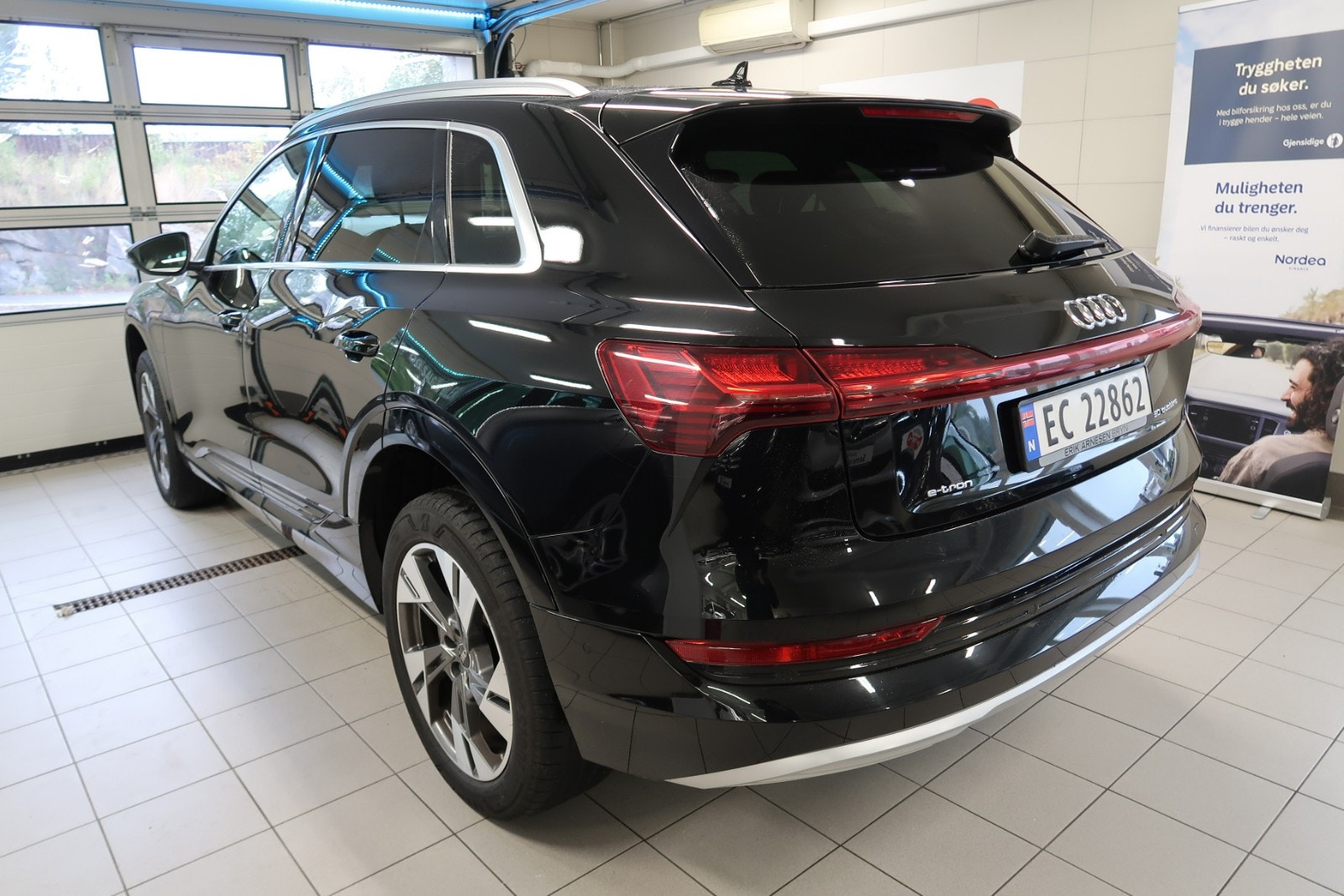 Audi e-tron 50 quattro, 313hp, 2021