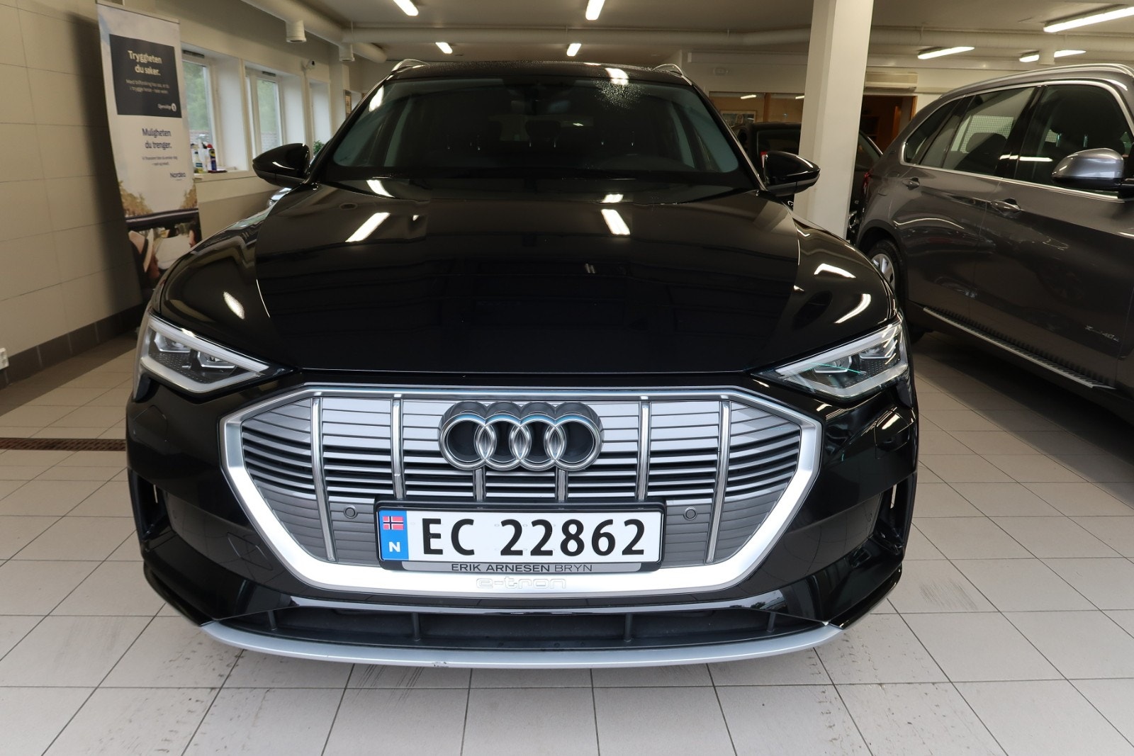 Audi e-tron 50 quattro, 313hp, 2021