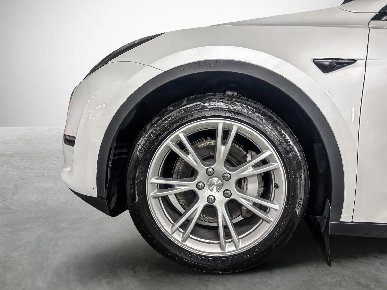 Tesla Model Y Long Range AWD, 514hp, 2023