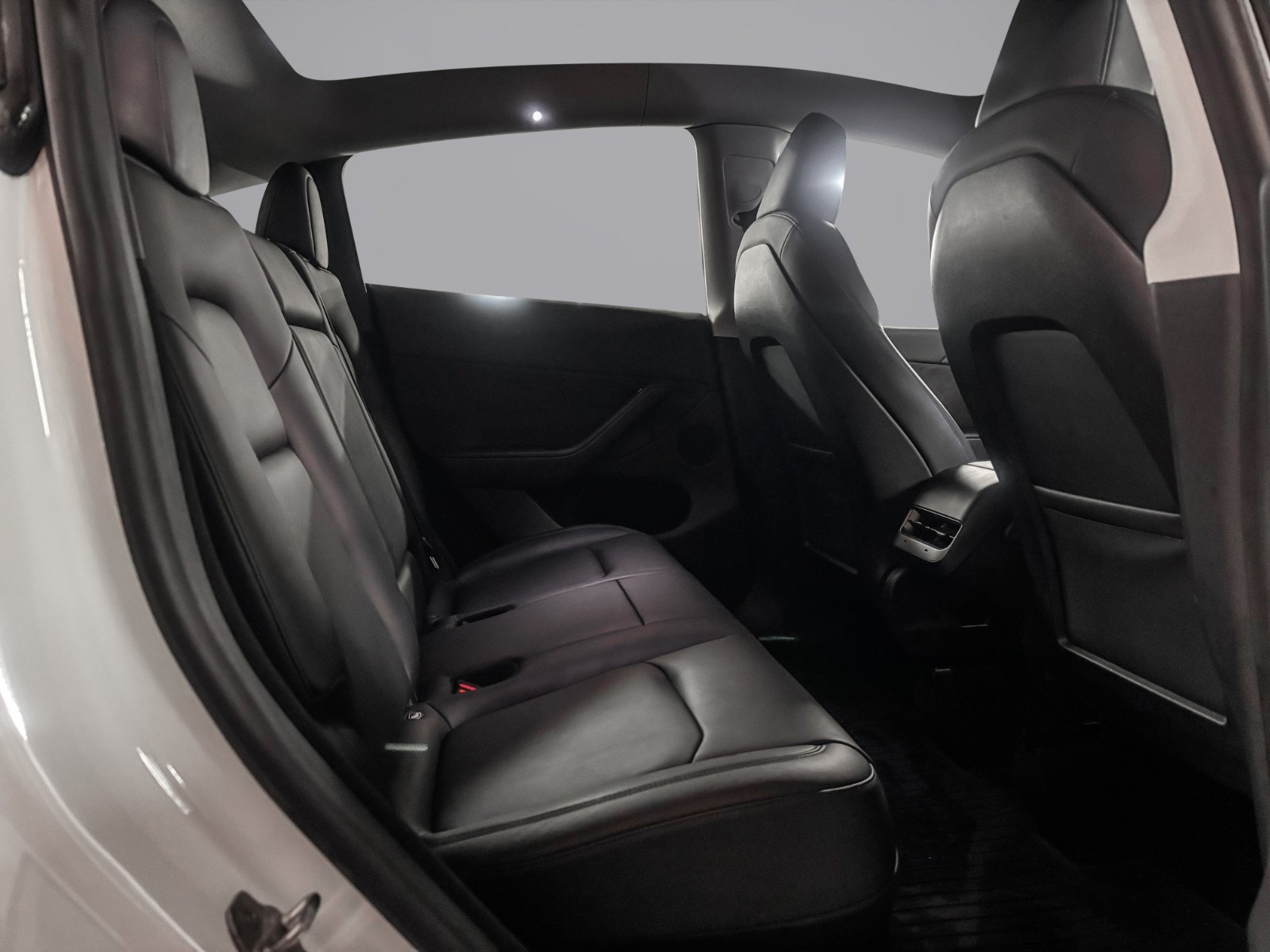 Tesla Model Y Long Range AWD, 514hp, 2023