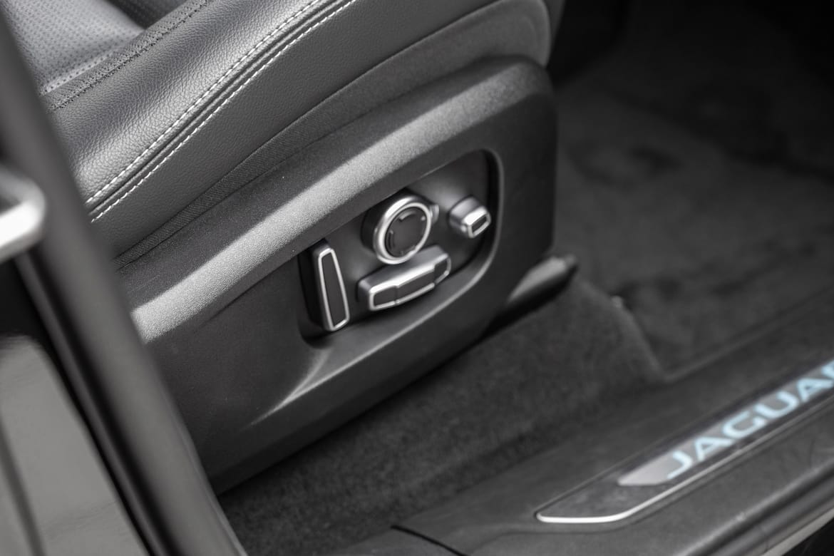 Jaguar F-Pace P400e PHEV Automatic, 404hp, 2021